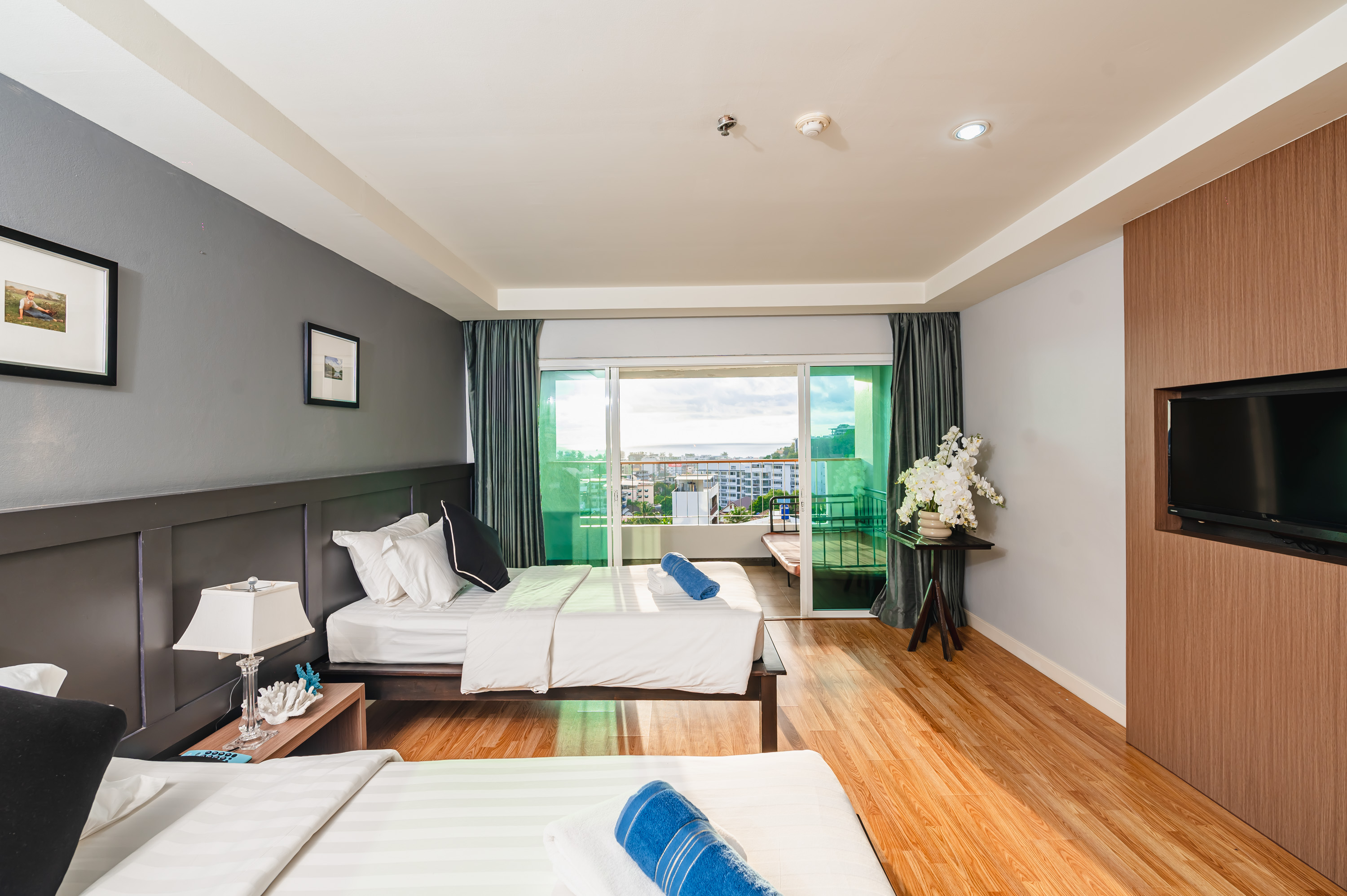 Double or Twin Deluxe