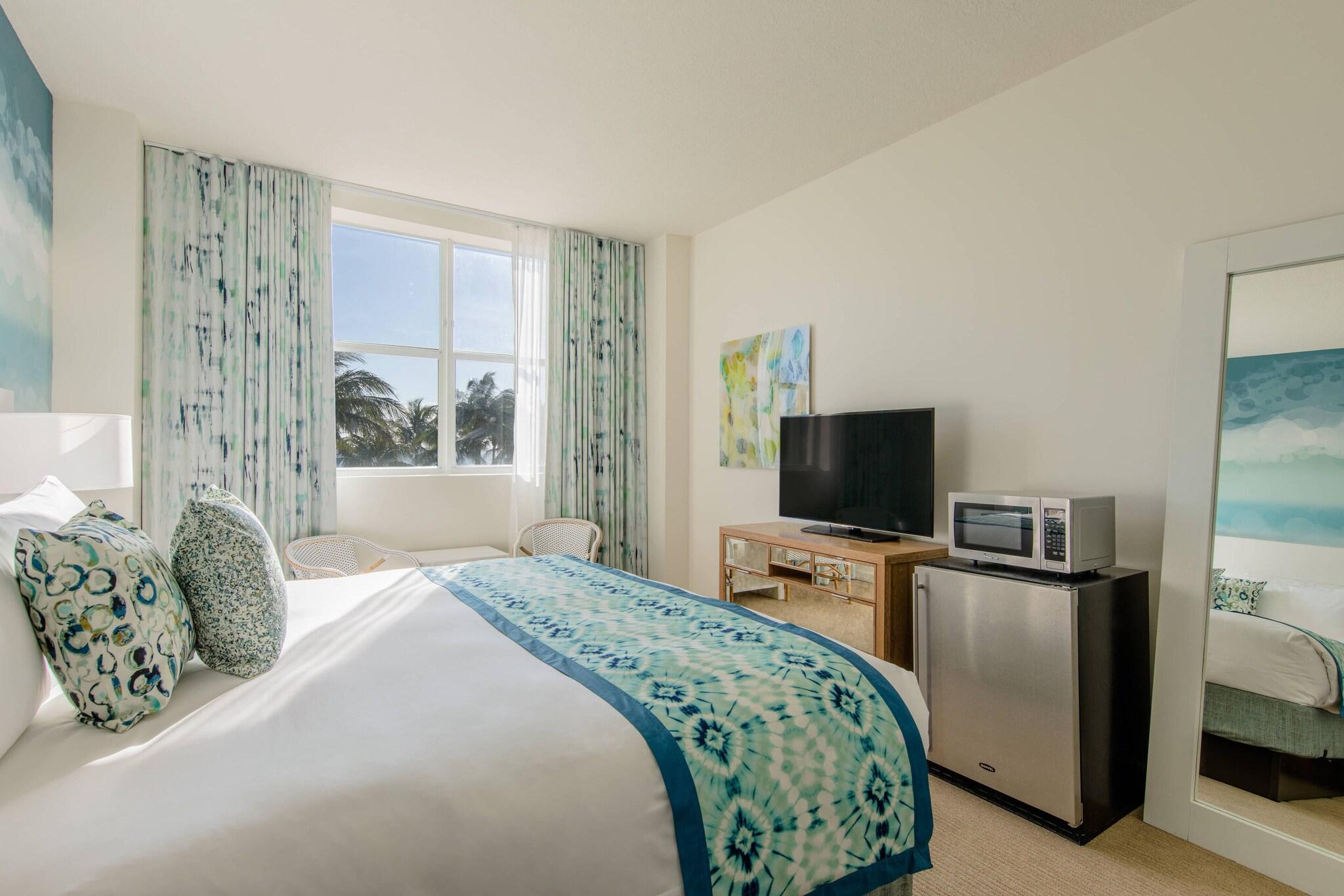 Studio King Size Bed