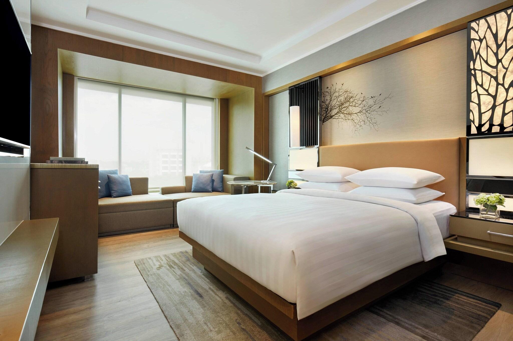Double Queen Bed Non Smoking