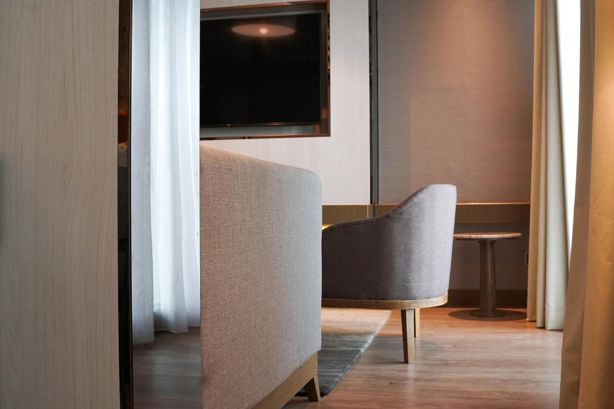 Junior Suite King Bed One Bedroom 