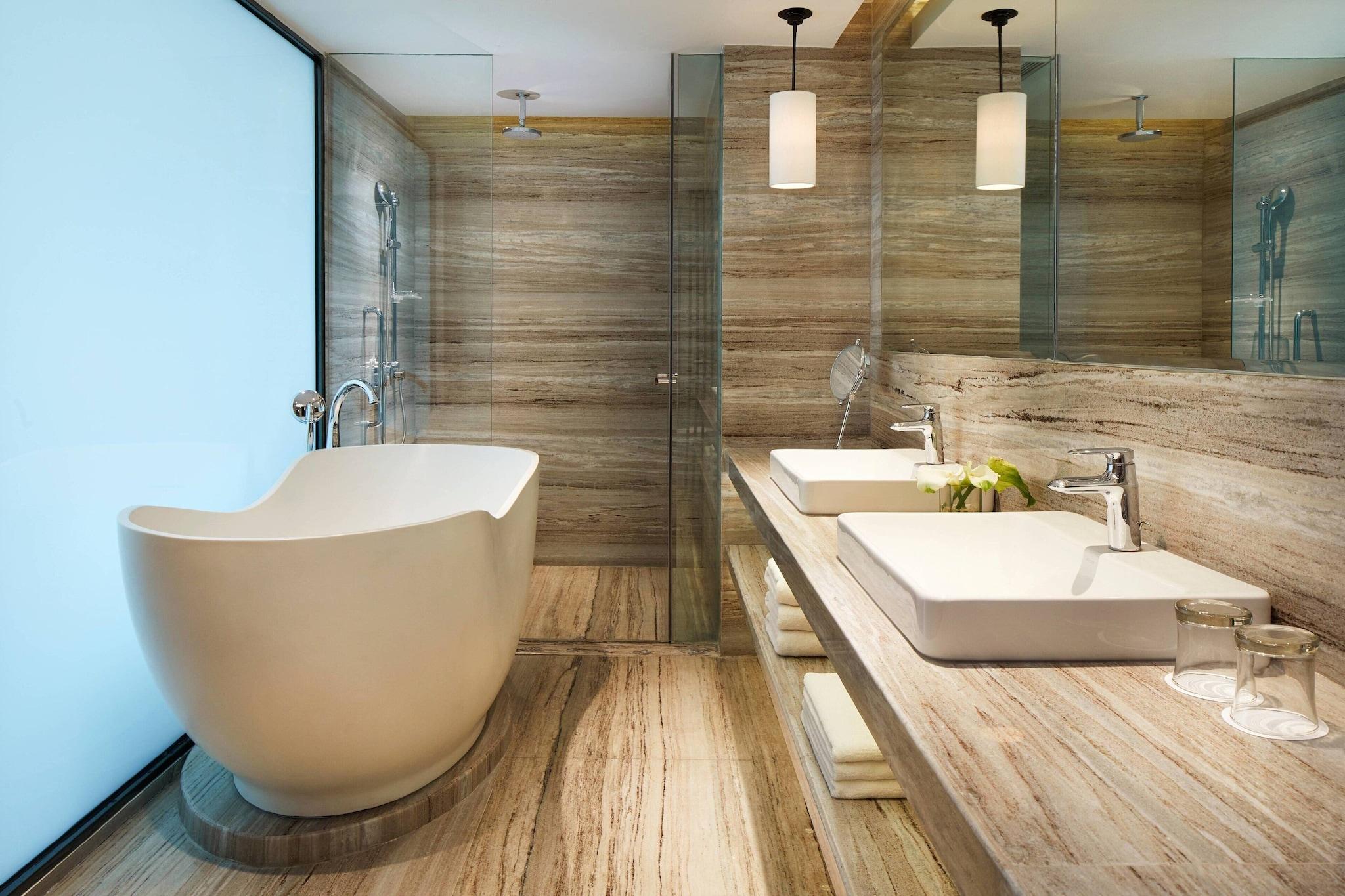 Suite Smoking with Views