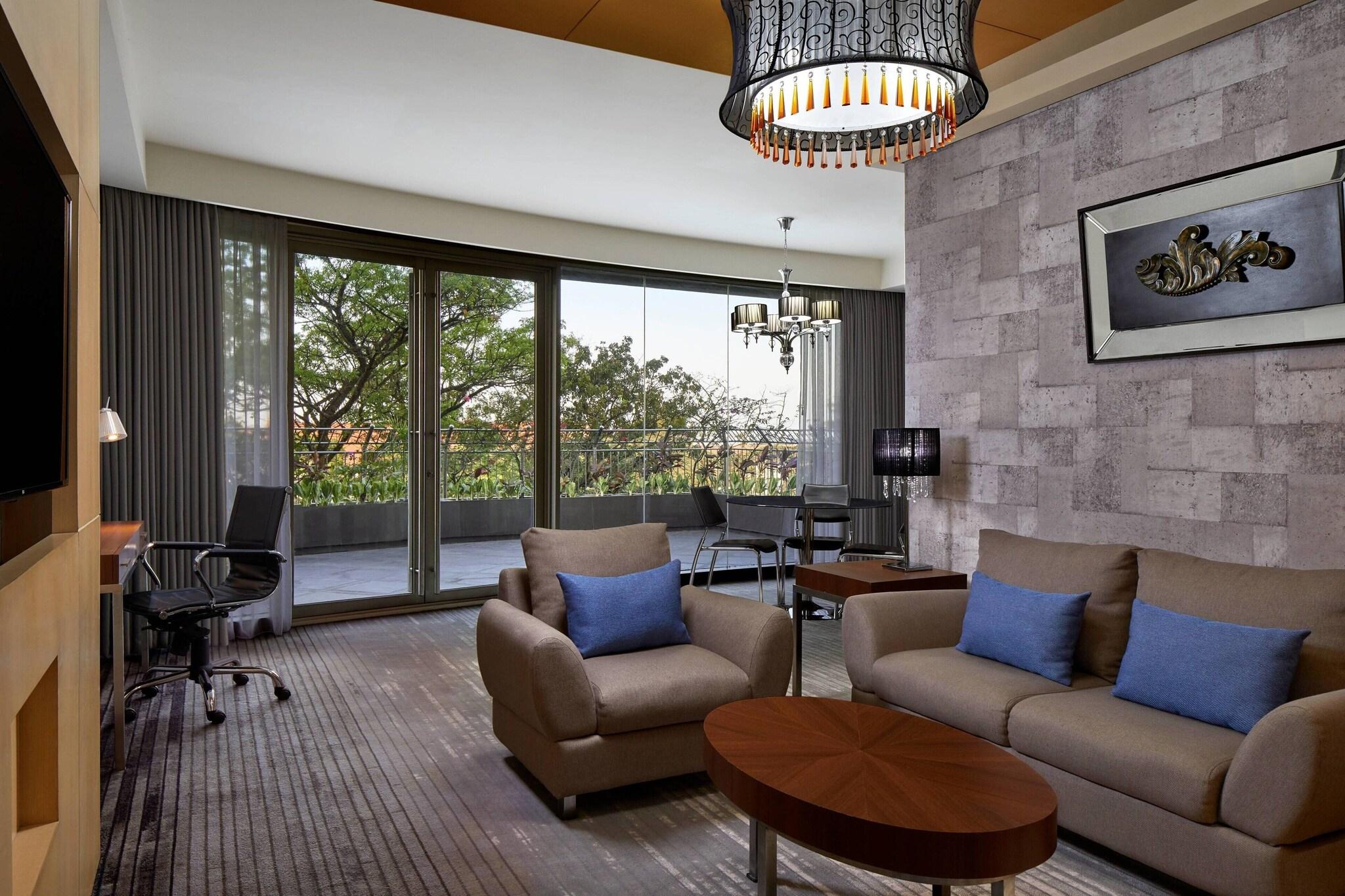 Suite Presidential with Views