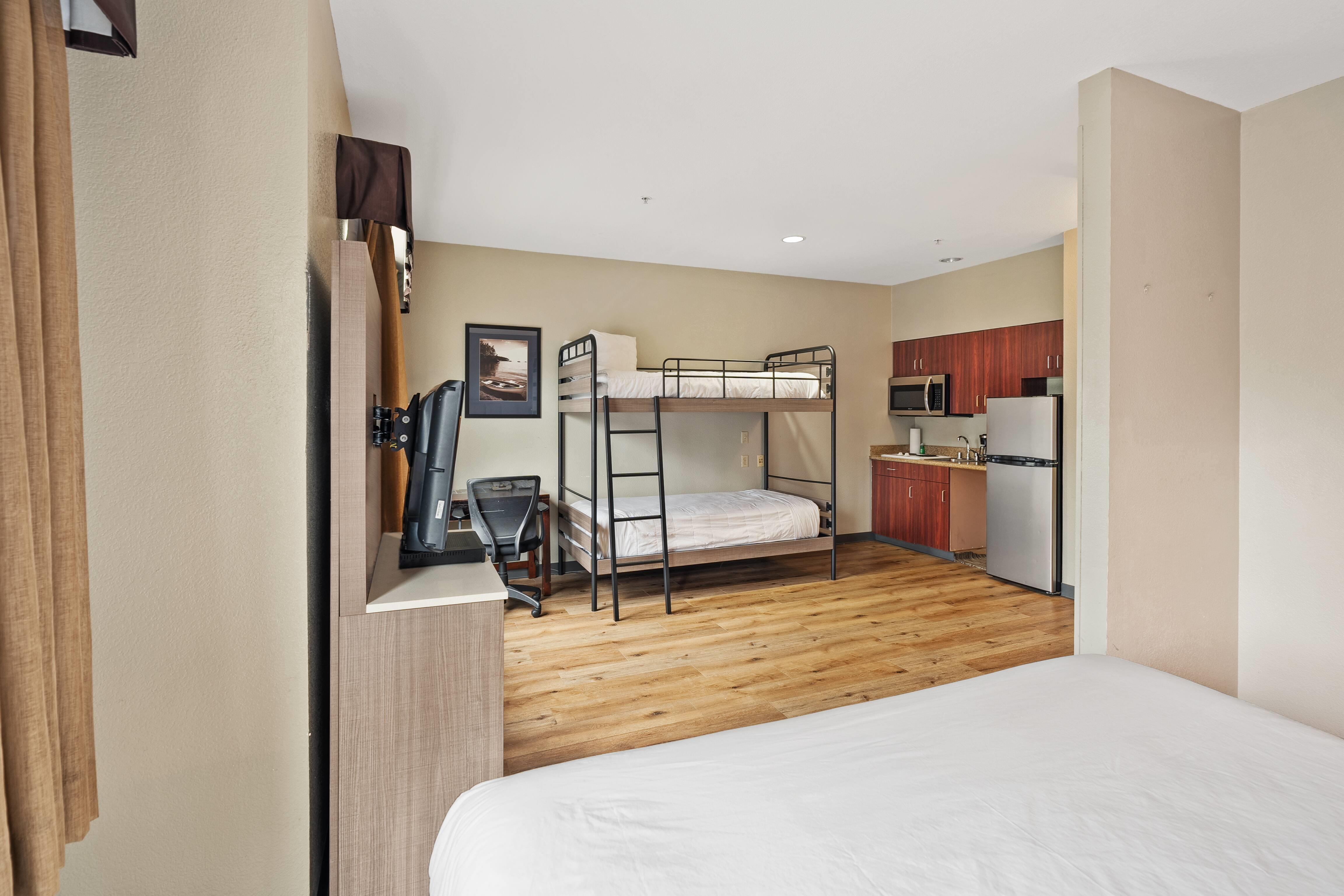 Room Two Beds