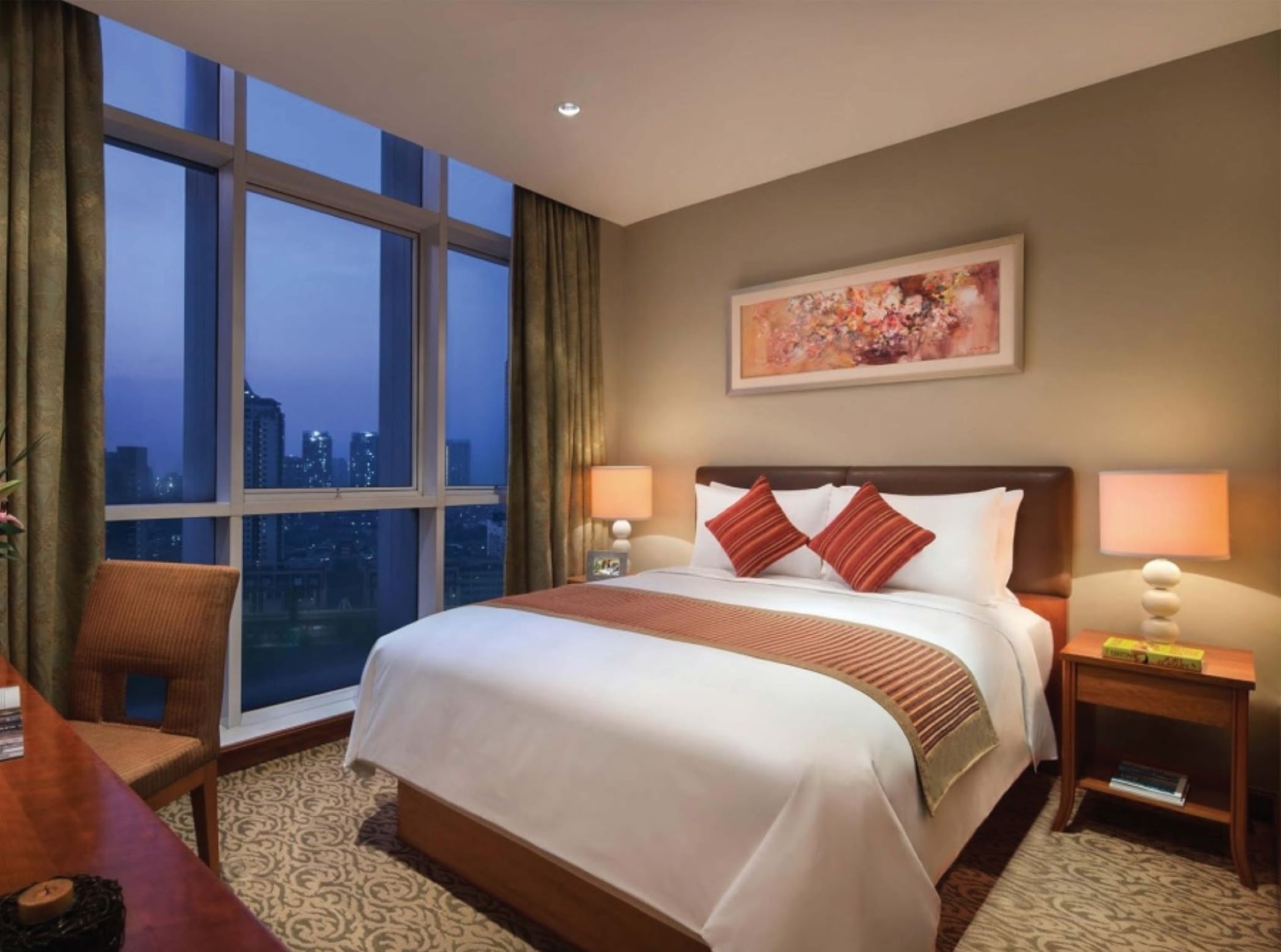 Room Deluxe Three Bedroom