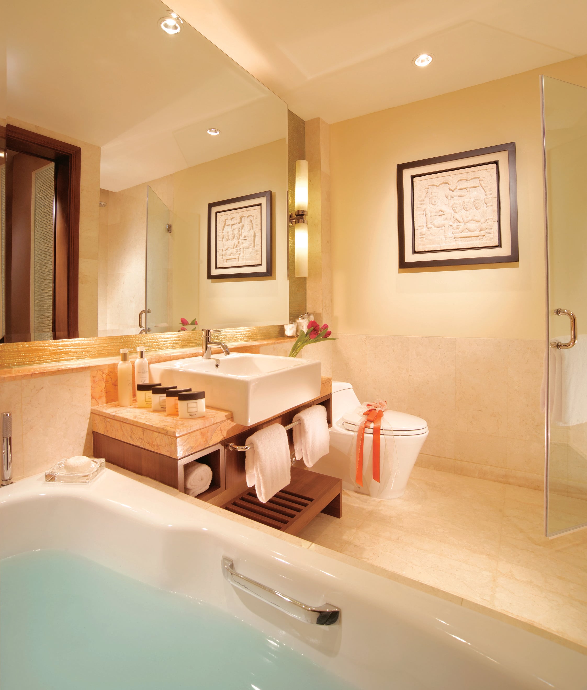 Room Deluxe Three Bedroom