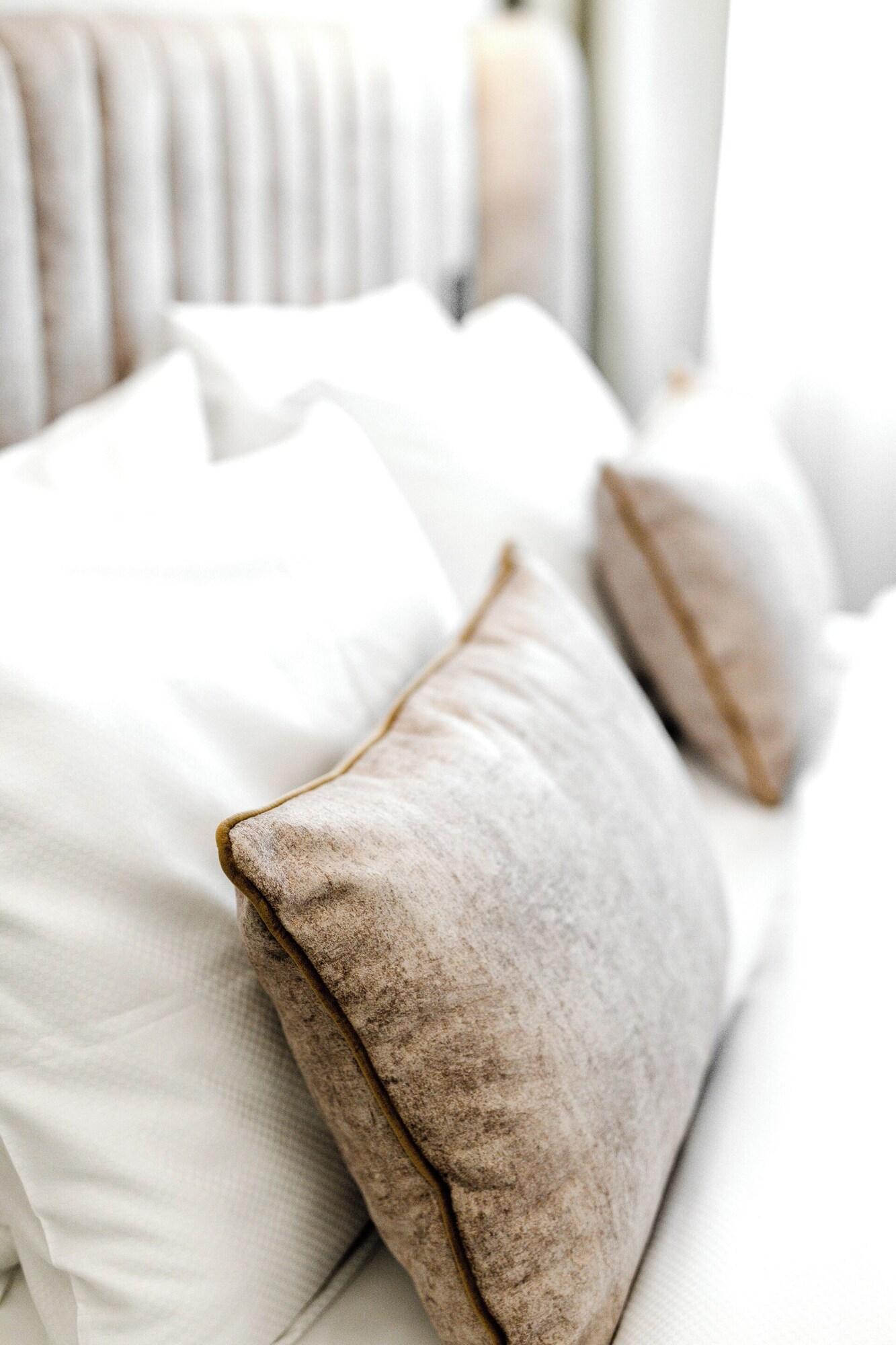 Double Classic King Bed