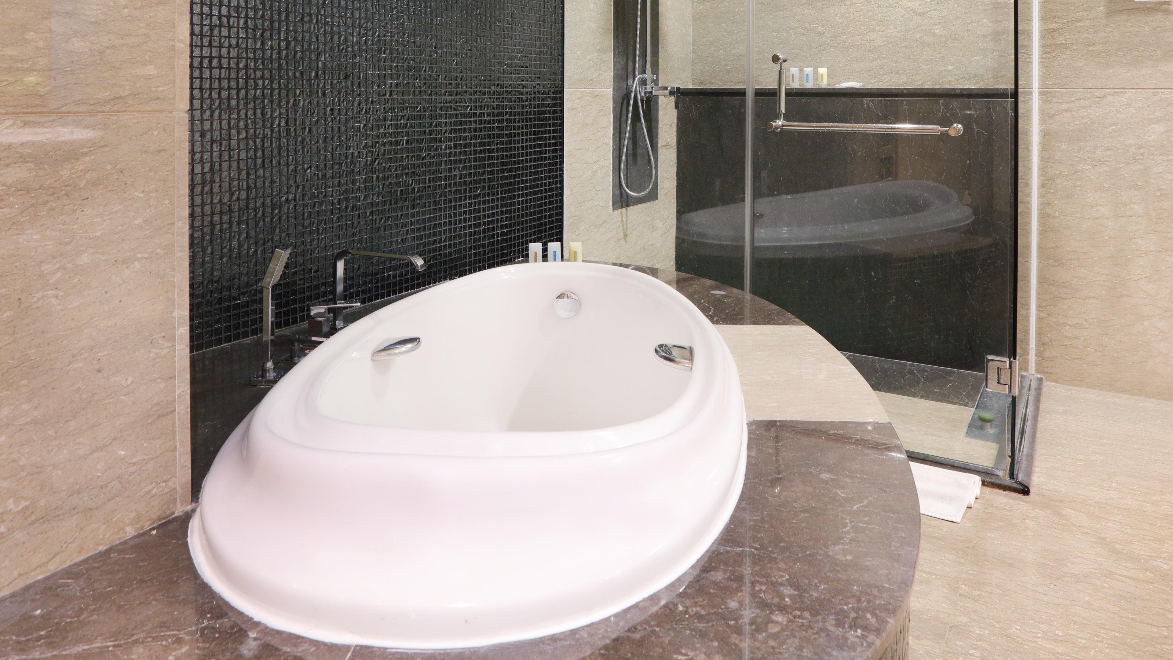 Junior Suite King Size Bed