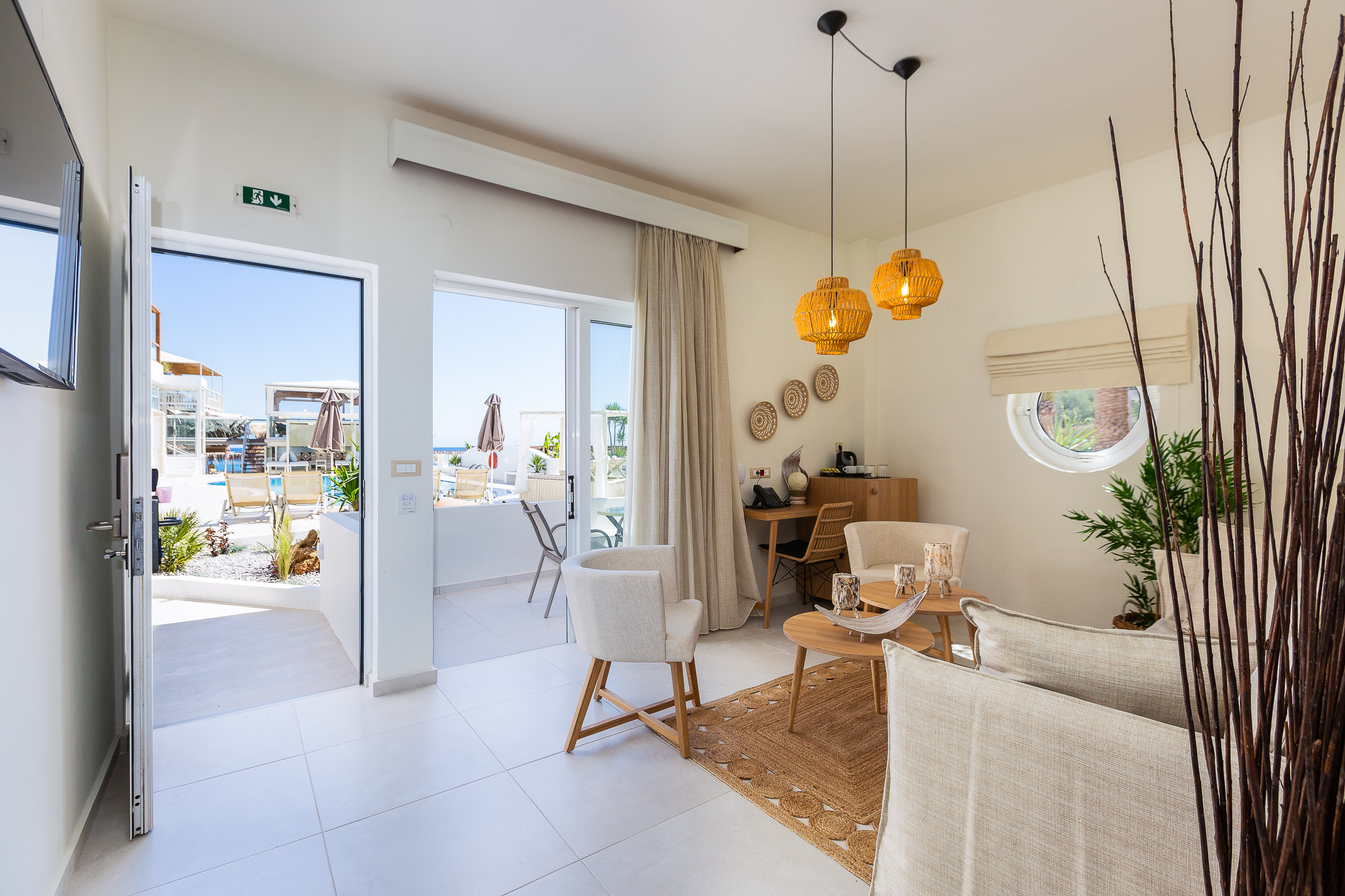 Double or Twin Superior Side Sea View