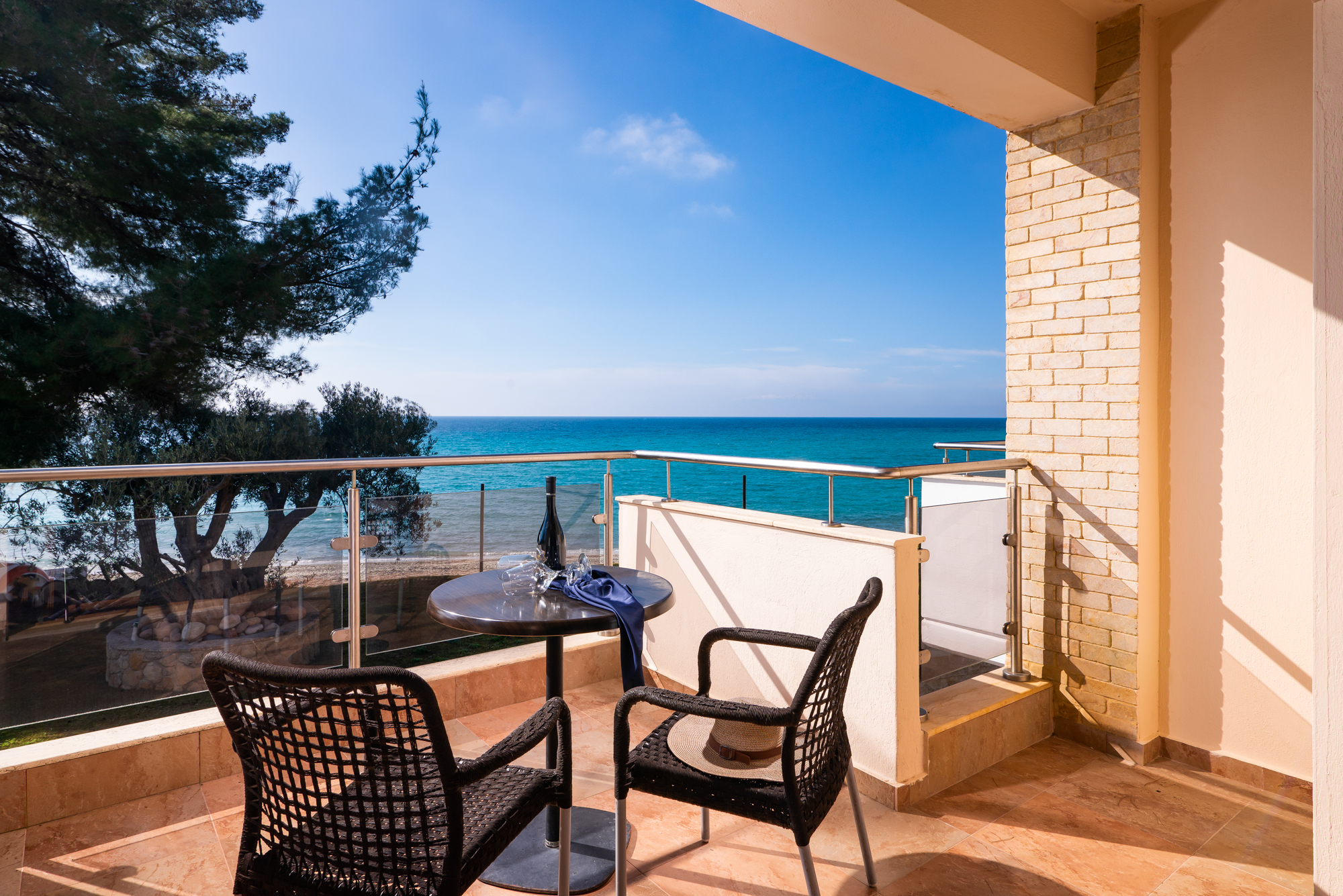 Junior Suite Beach Front