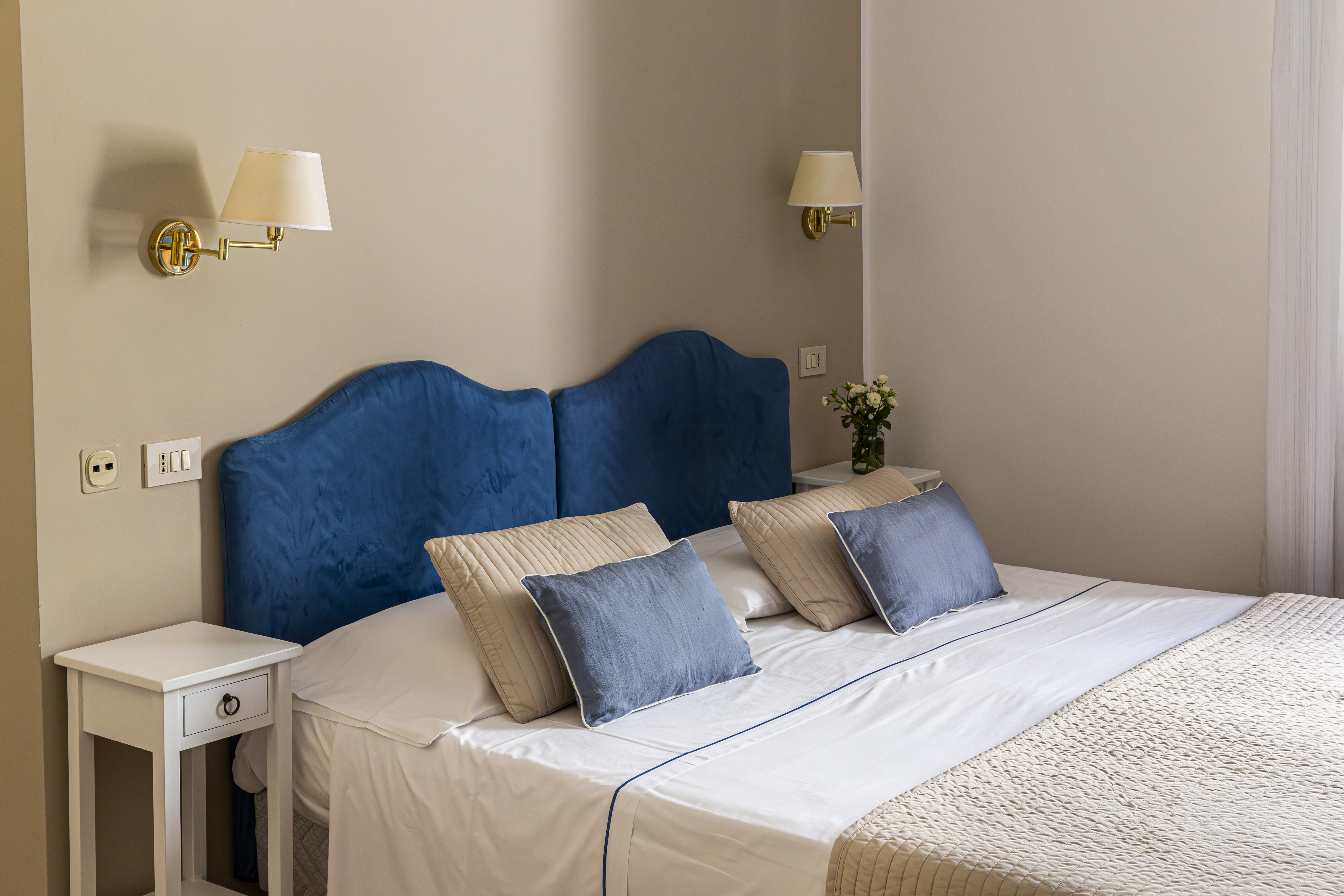 Double or Twin Standard