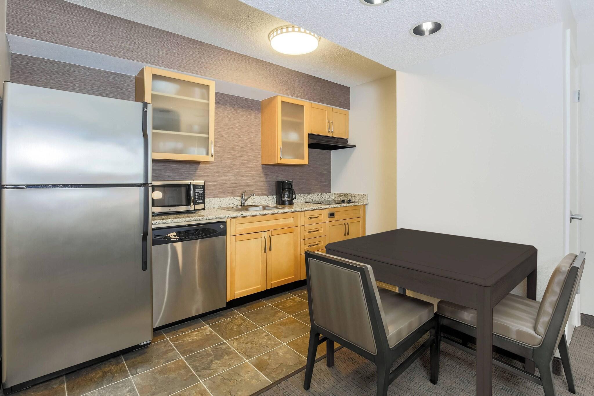 Studio Two Double Beds