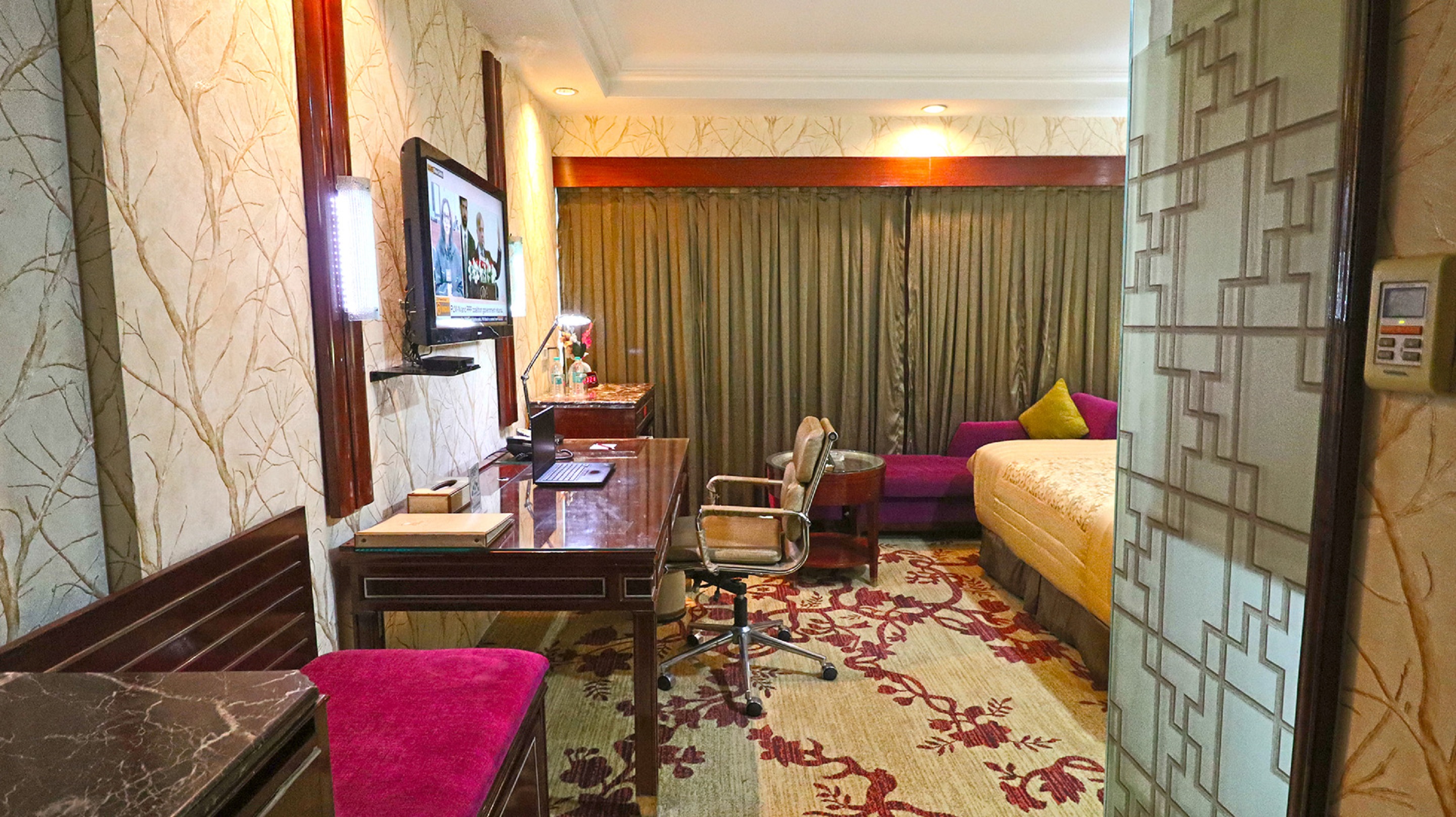 Double or Twin Deluxe