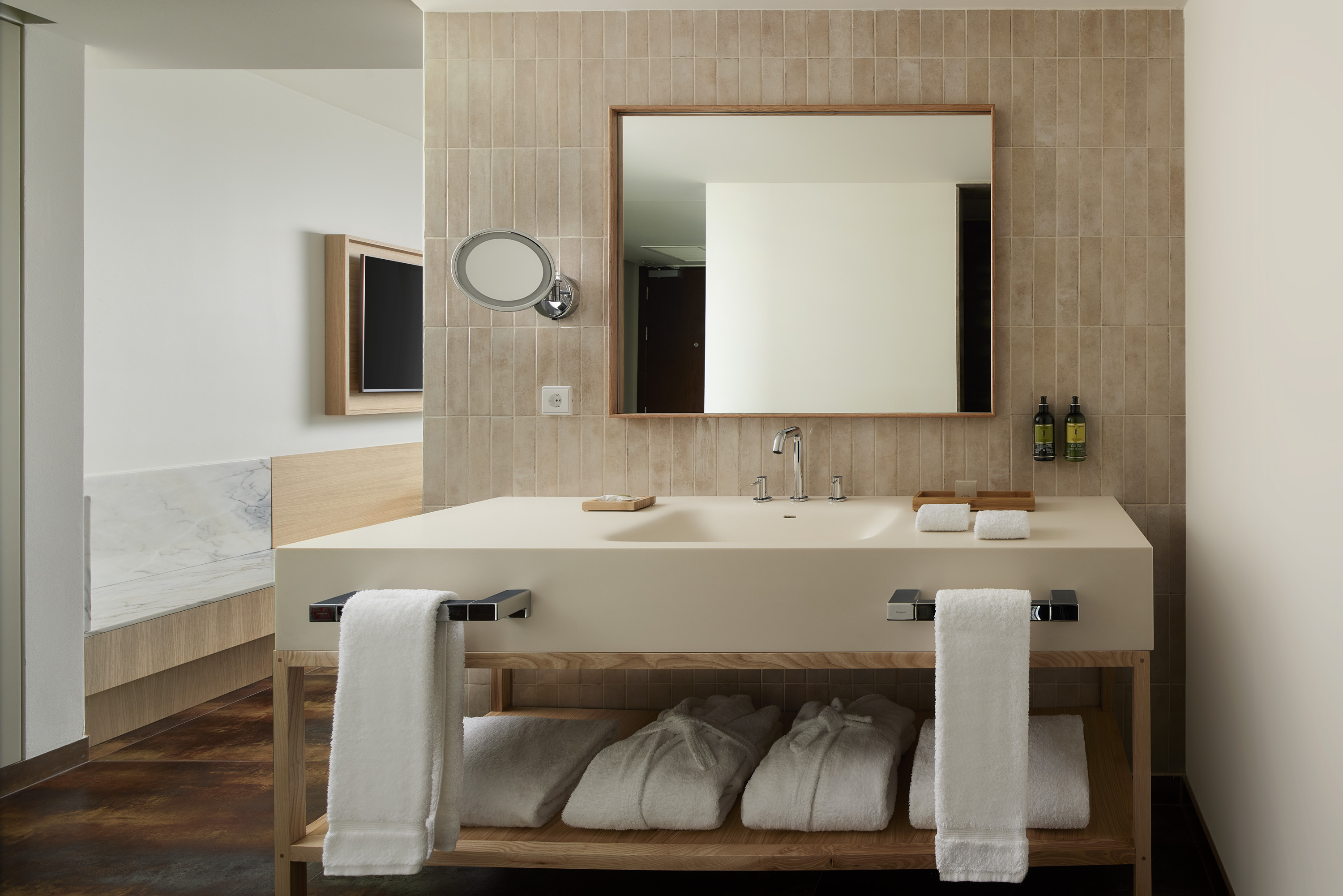 Double or Twin Standard