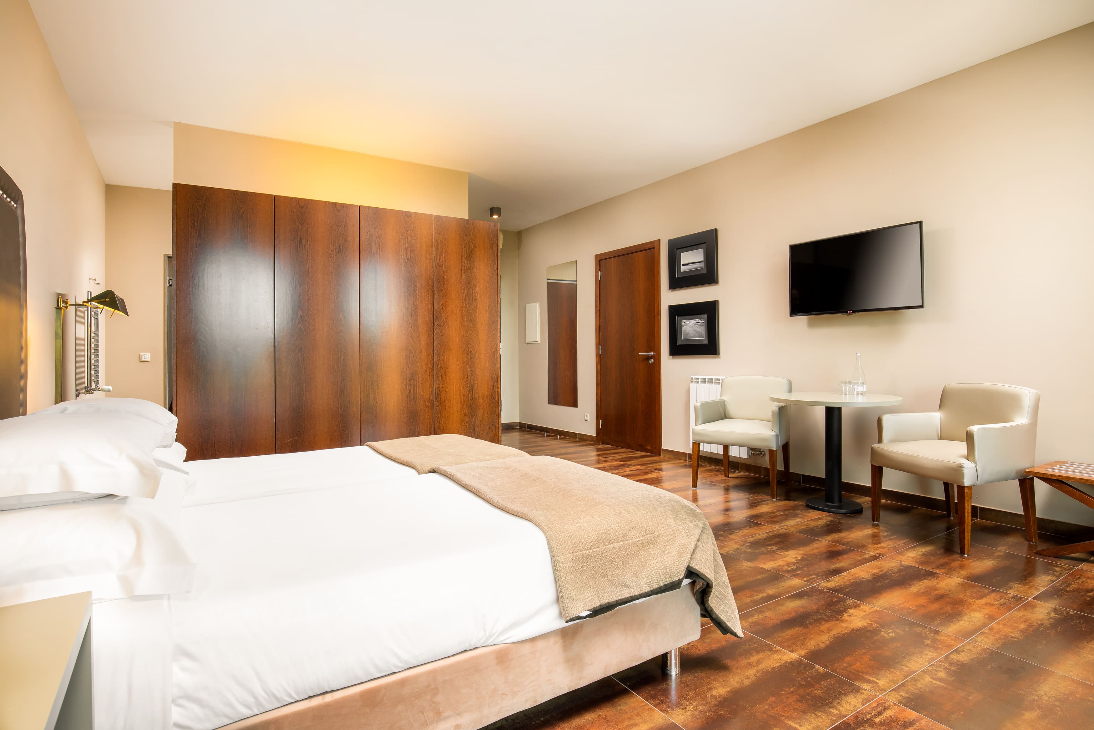 Double or Twin Standard