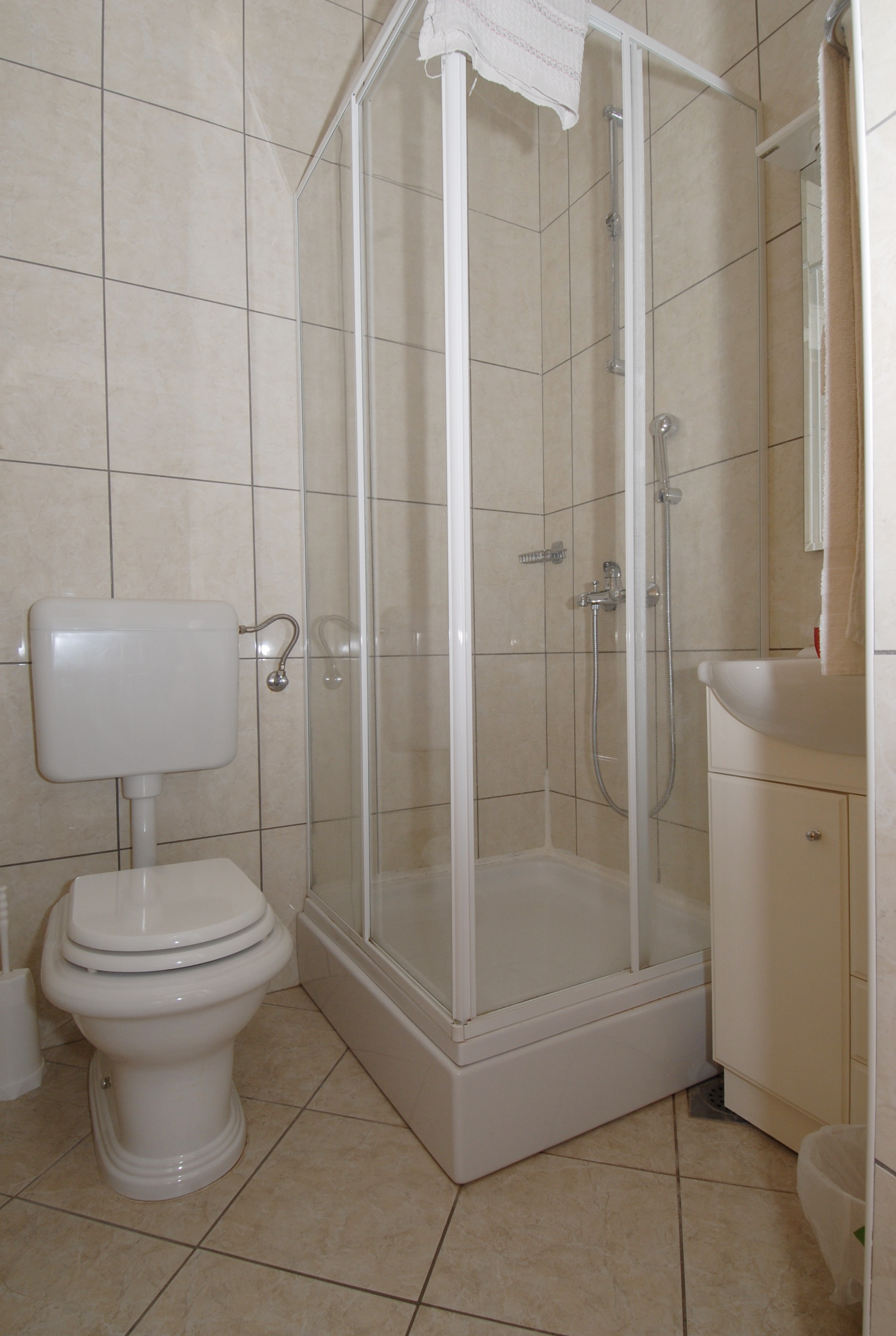 Apartment Capacity 2