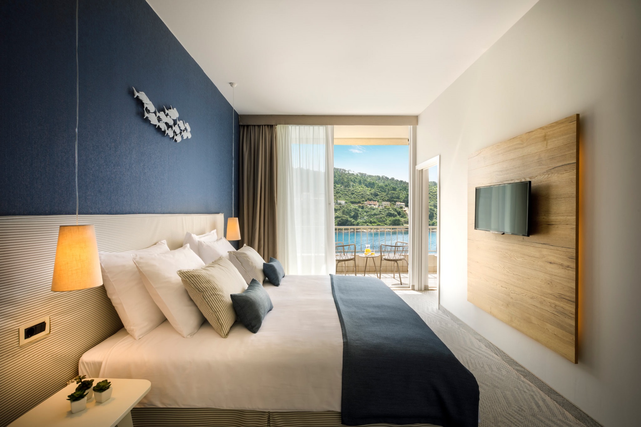 Double Side Sea View with Balcony