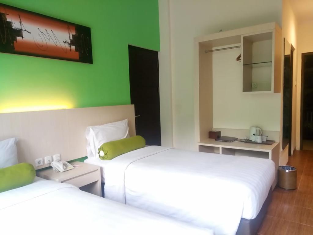 Double or Twin Superior