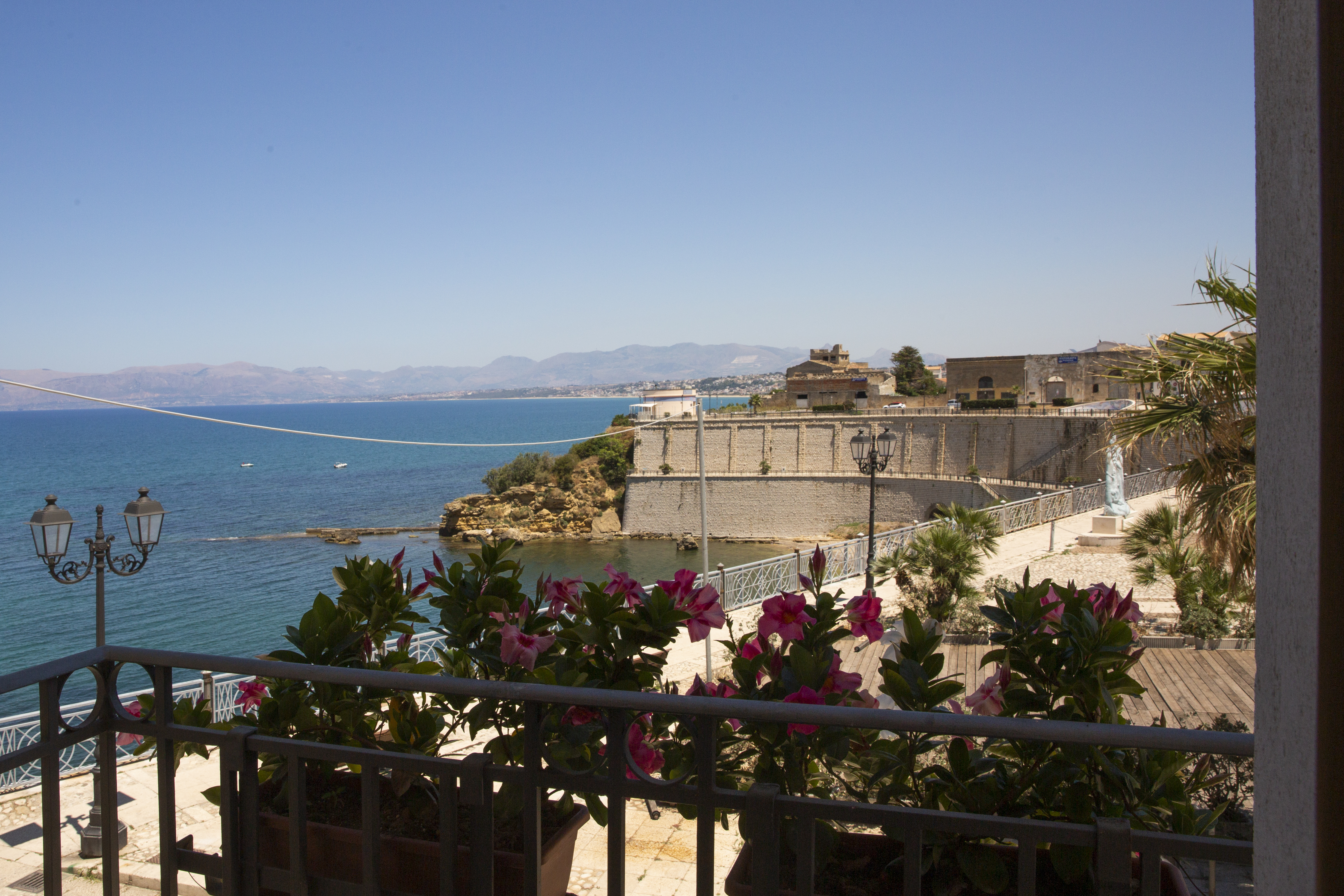 Double or Twin Superior Sea View