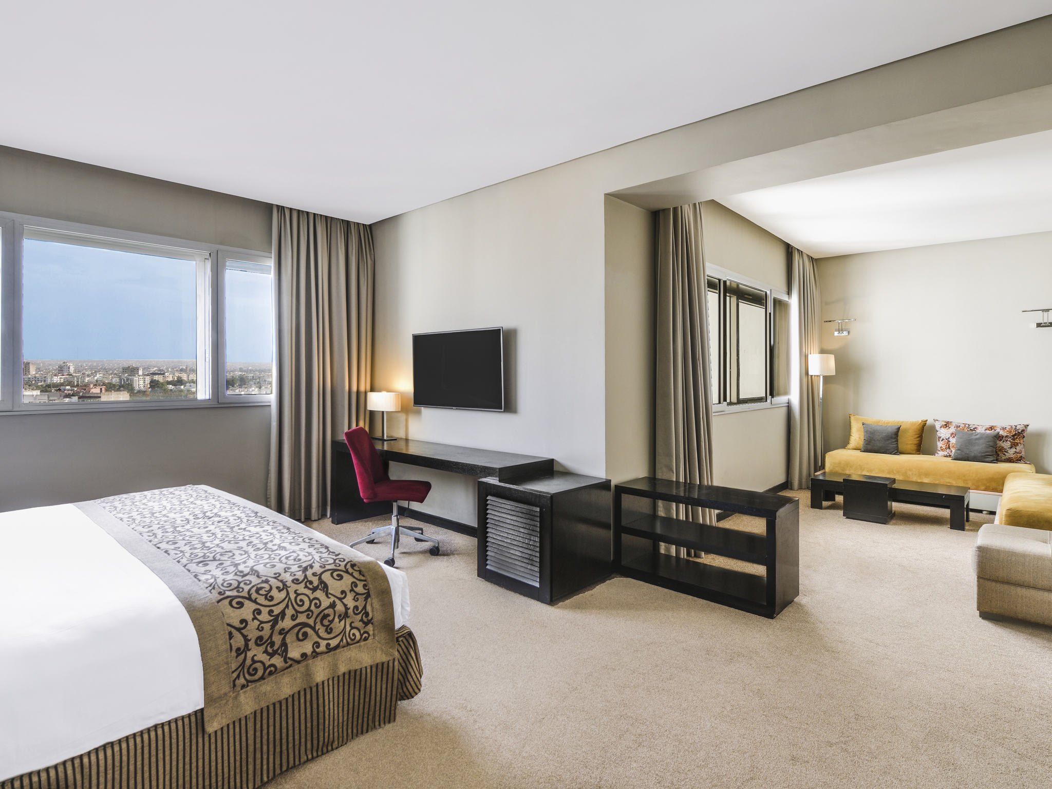 Suite Deluxe King Bed