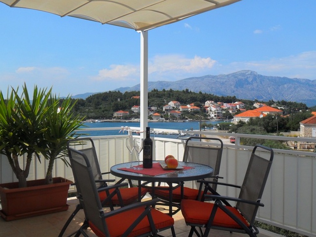 Apartment Capacity 4