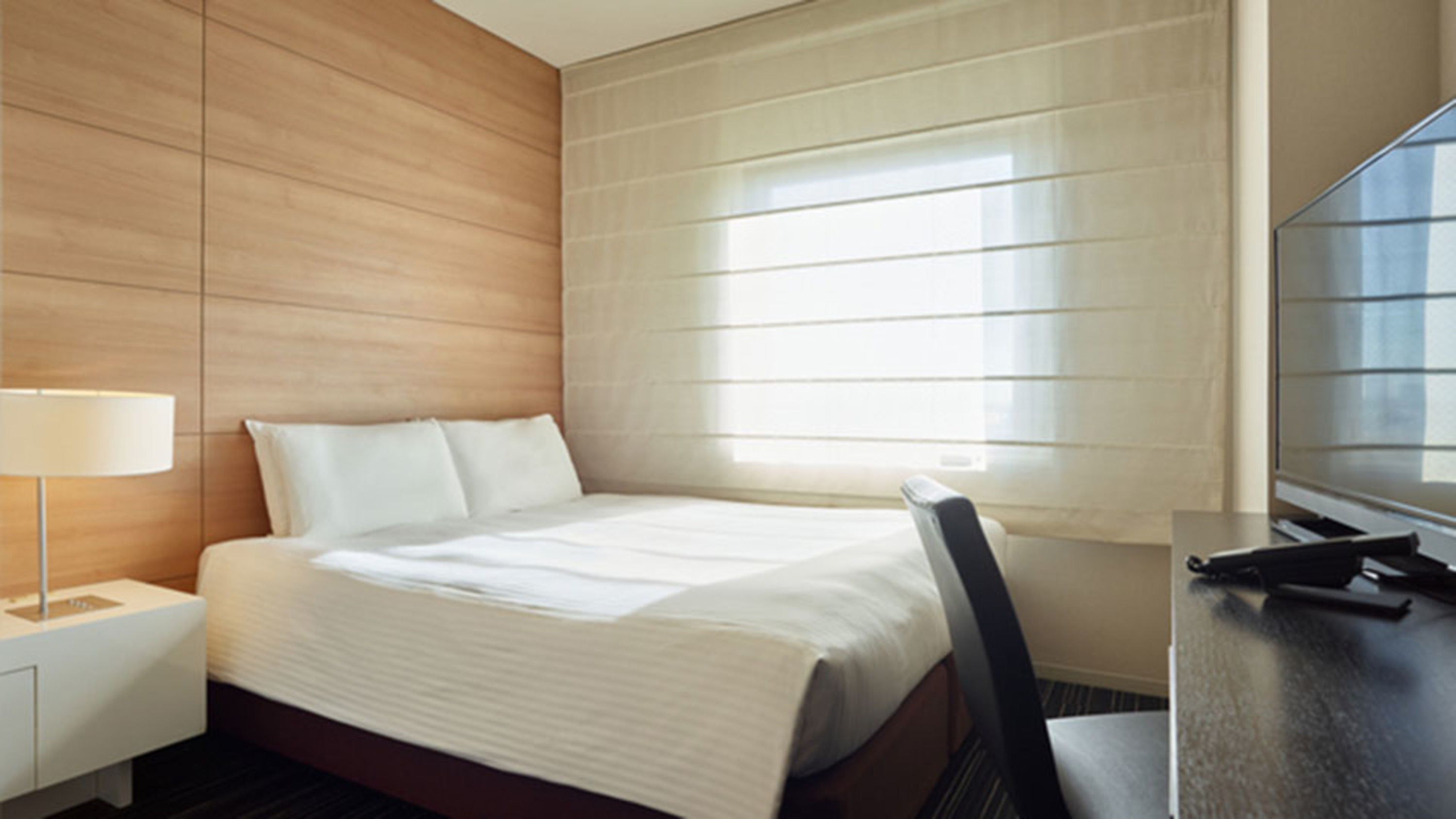 Double Queen Size Bed