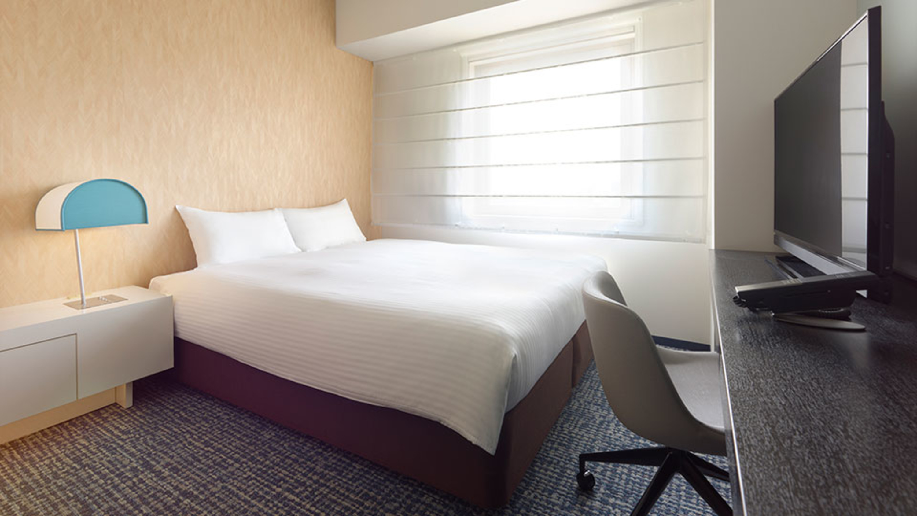 Double Queen Size Bed