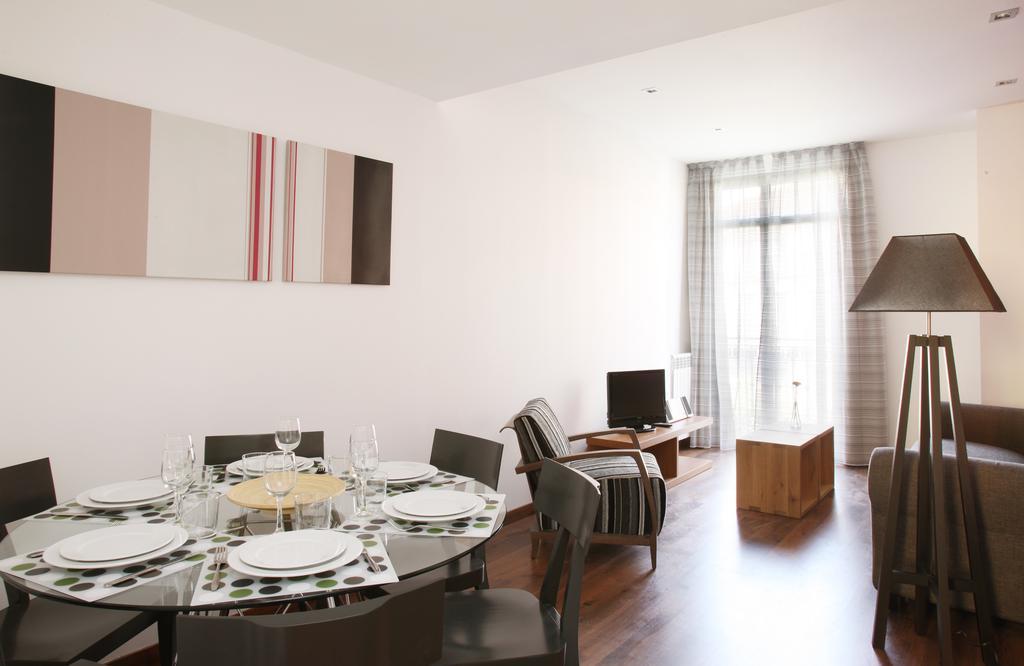 Apartment Capacity 6 Two Bedrooms