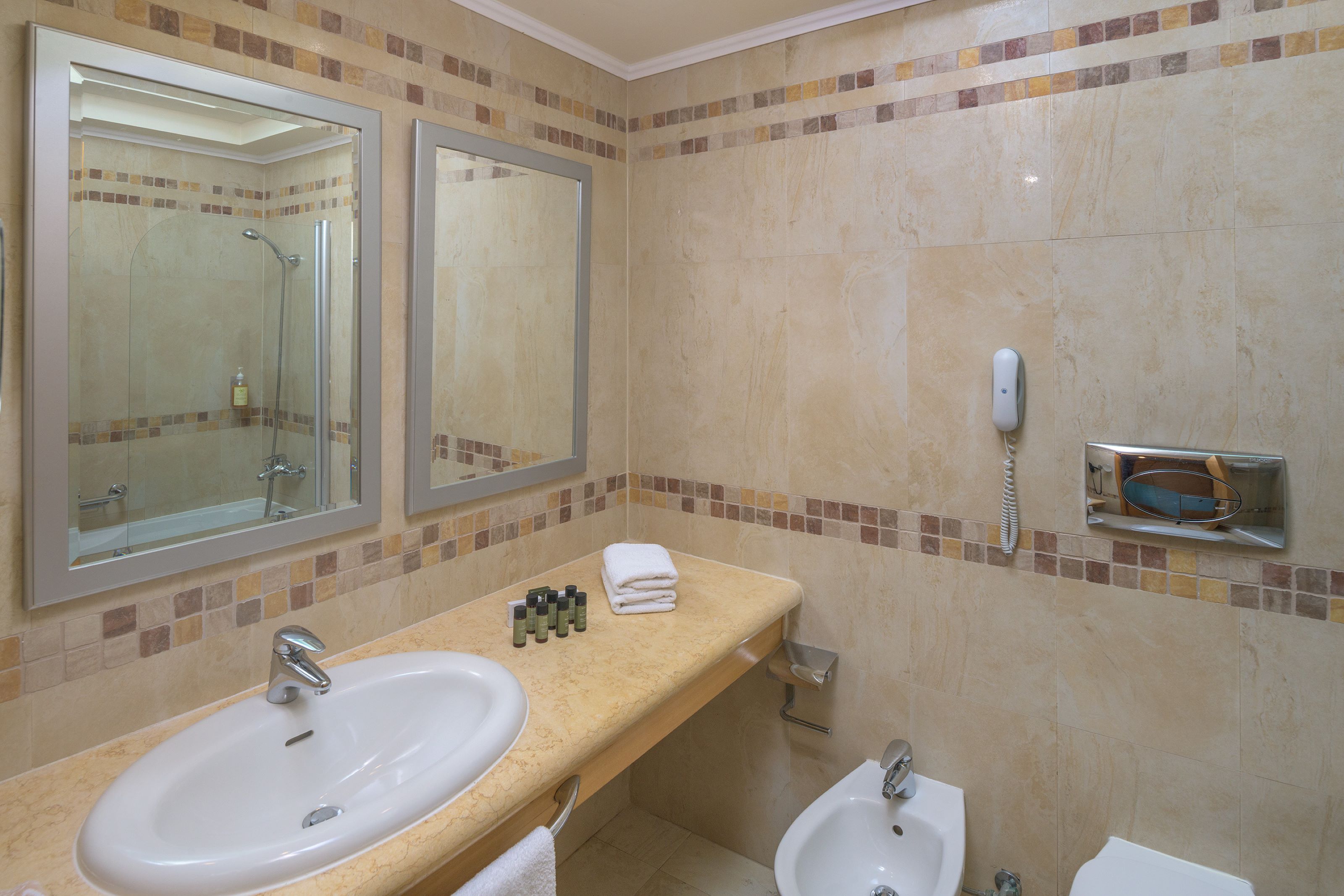 Family Room Garden View