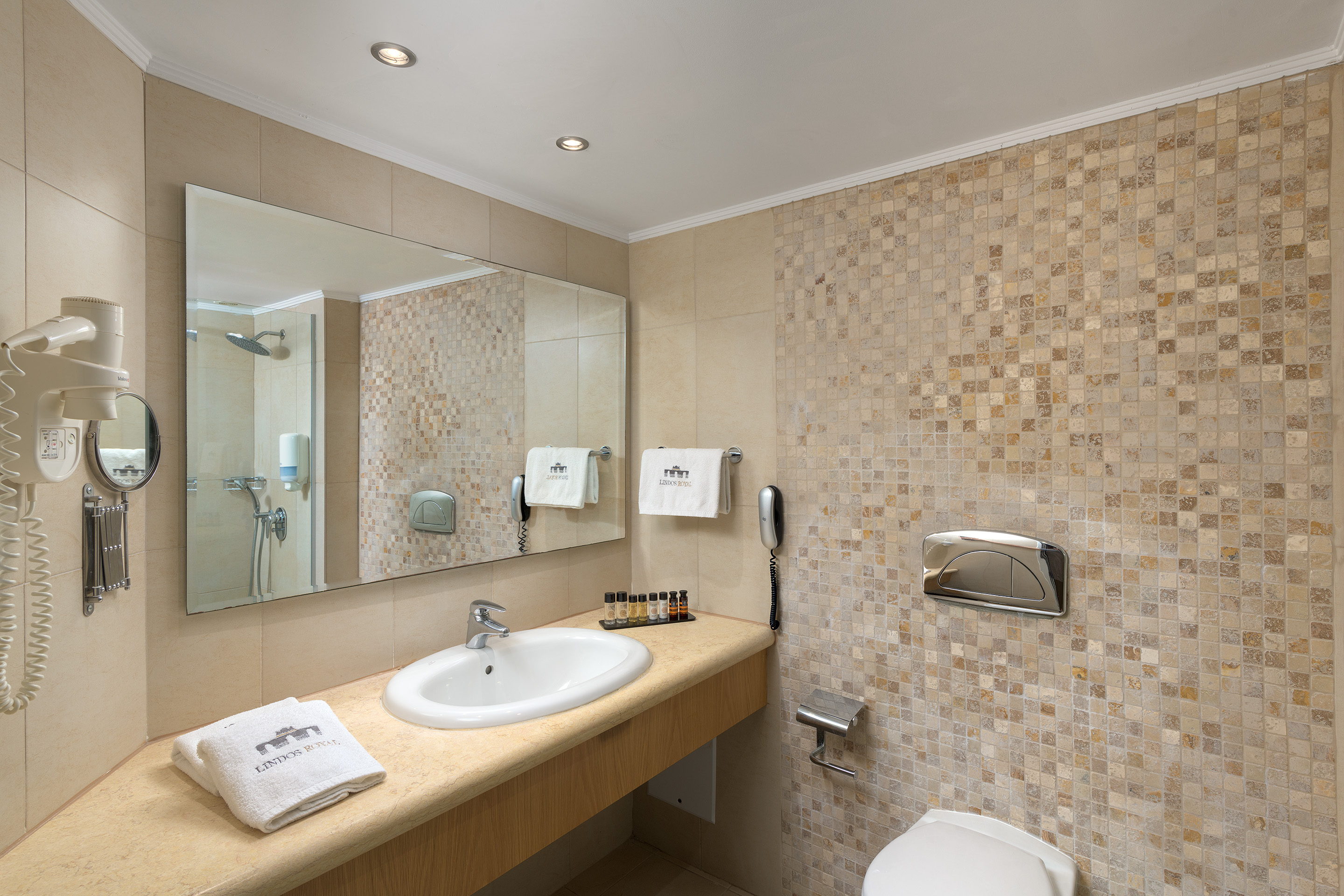 Family Room Garden View