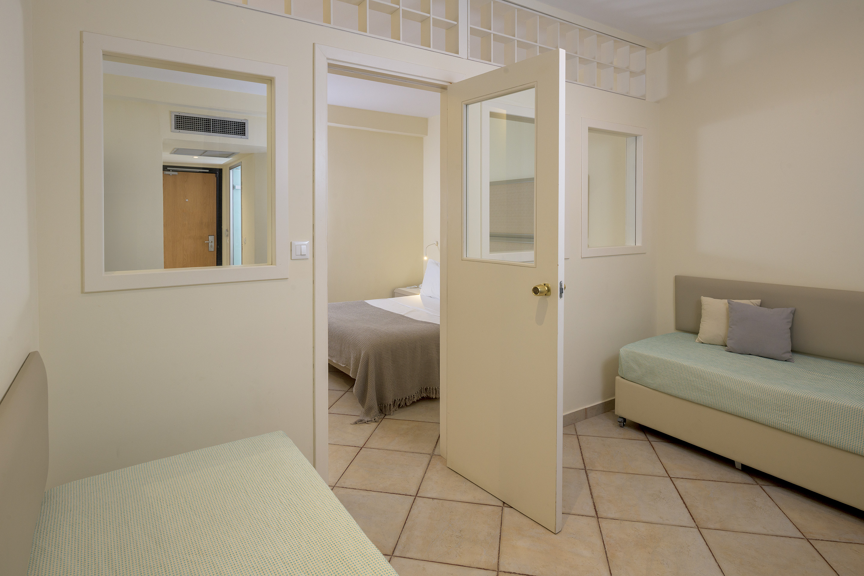 Family Room Garden View