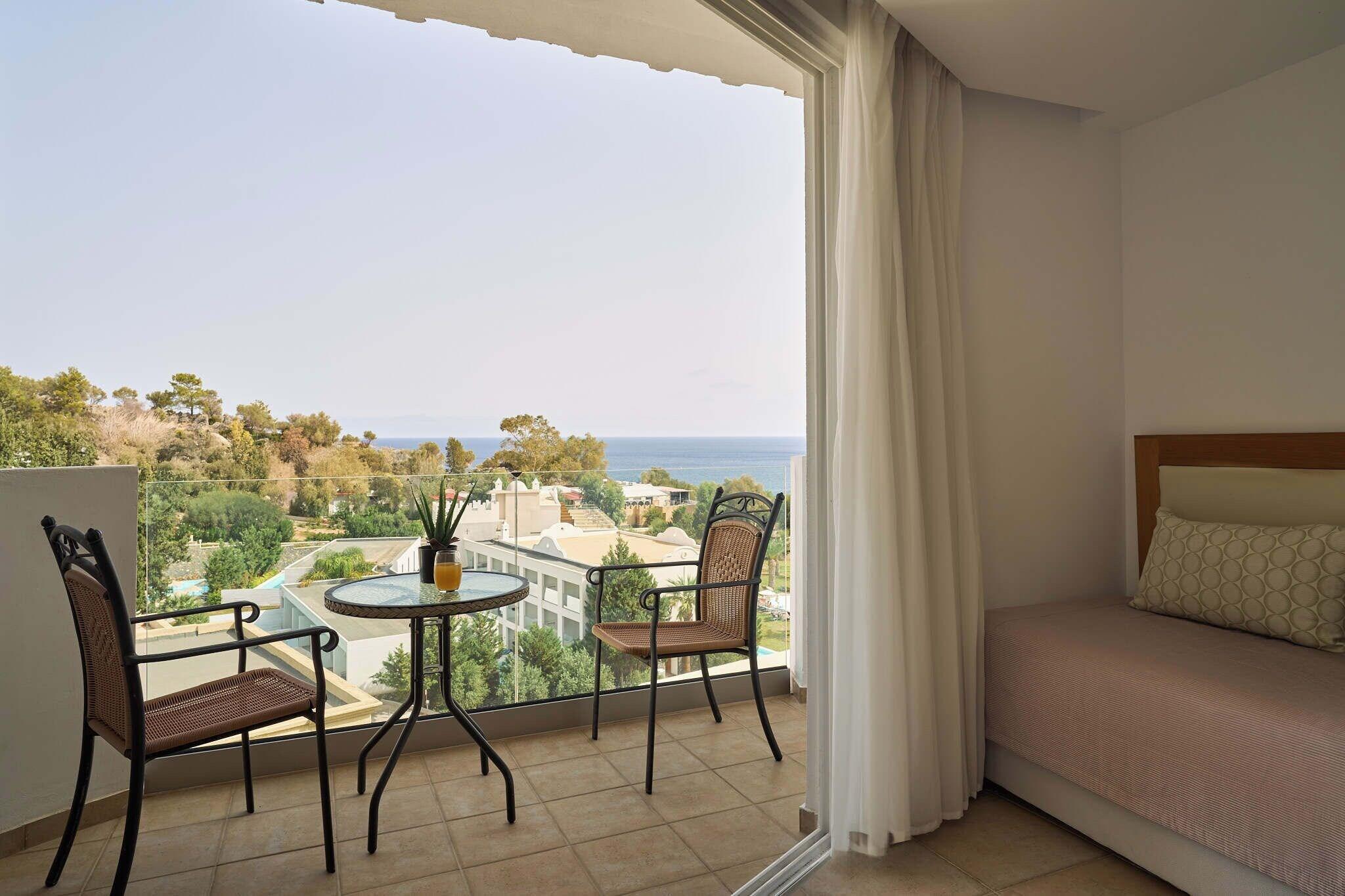 Family Room Superior with Views