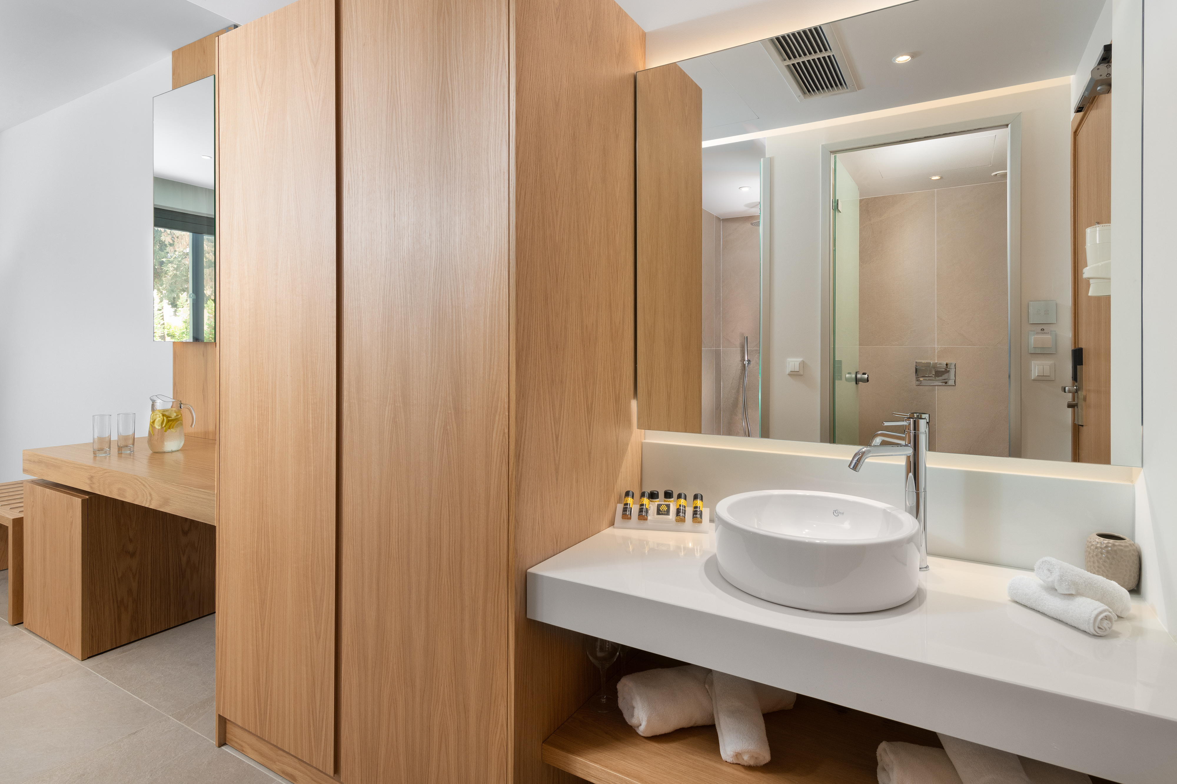 Double or Twin Deluxe Sea View