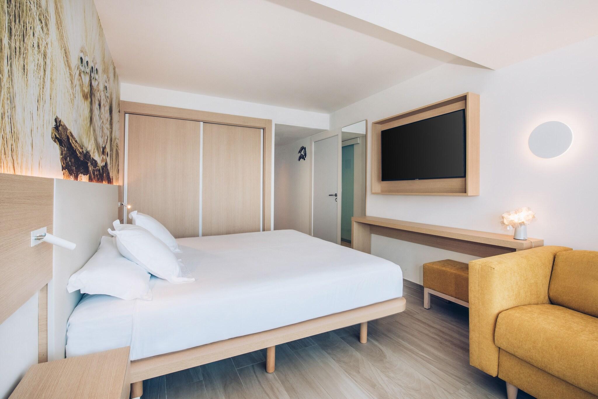 Double Single Sea View