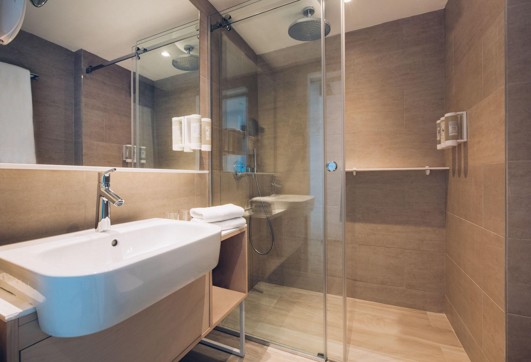 Double Single Sea View