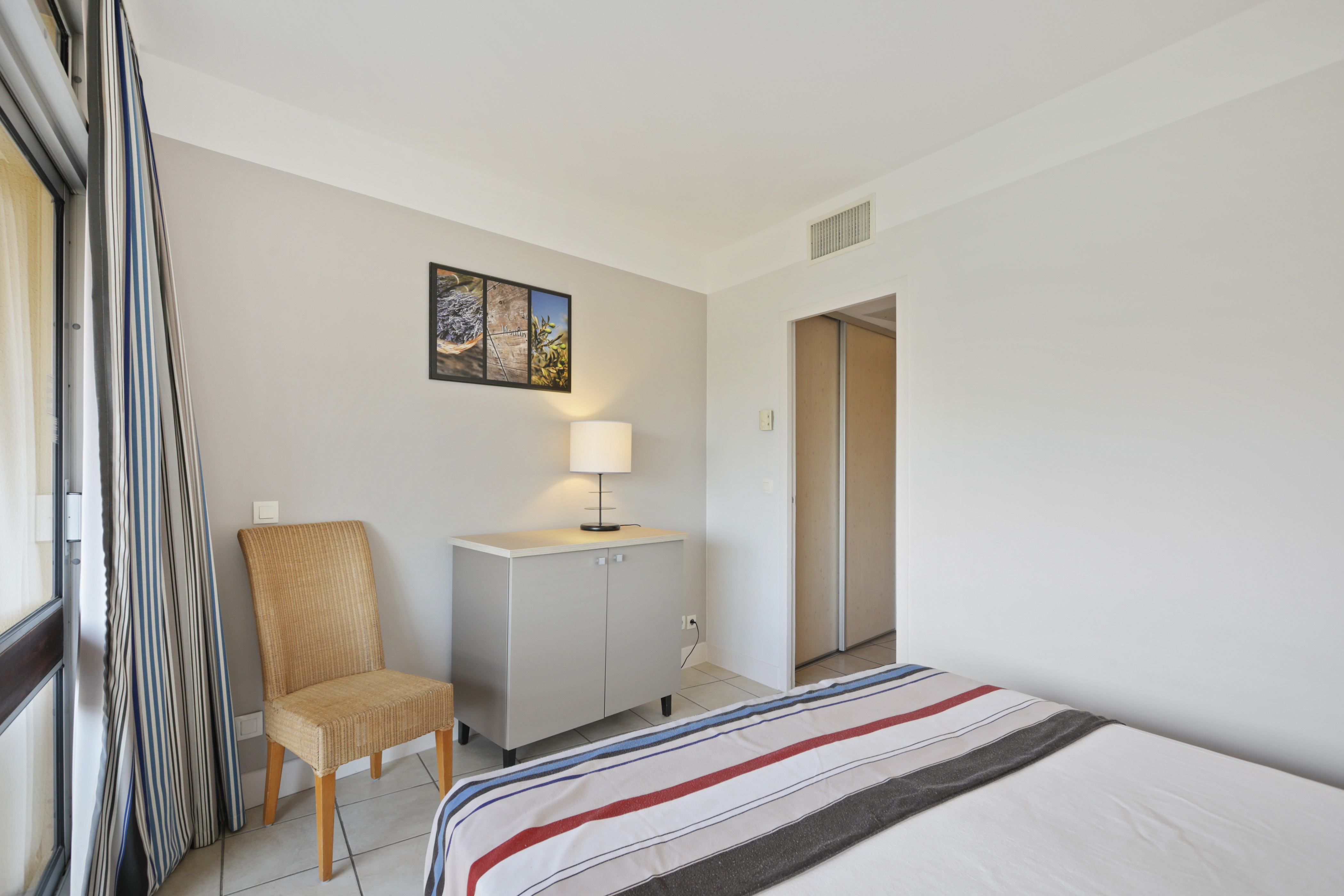 Apartment Capacity 6