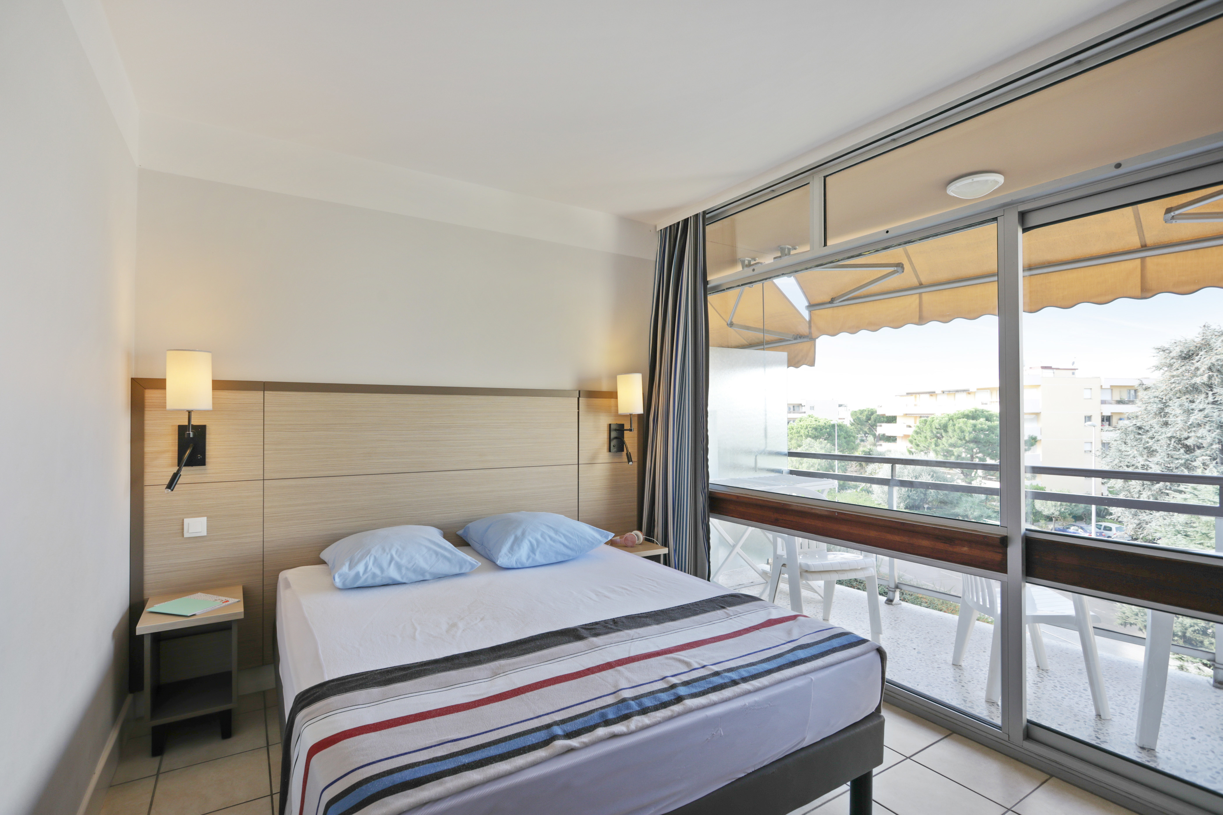 Apartment Capacity 6