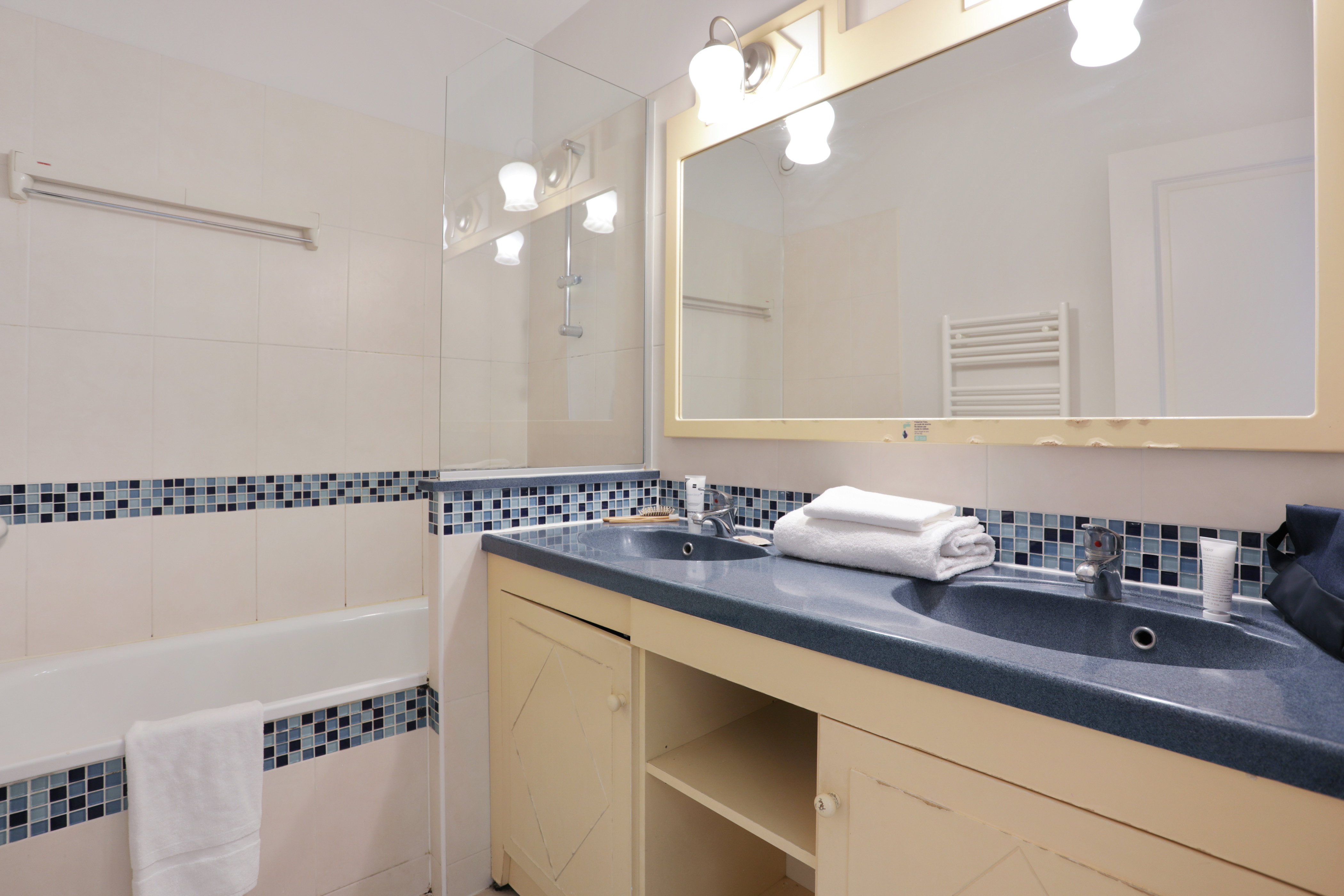 Apartment Capacity 6