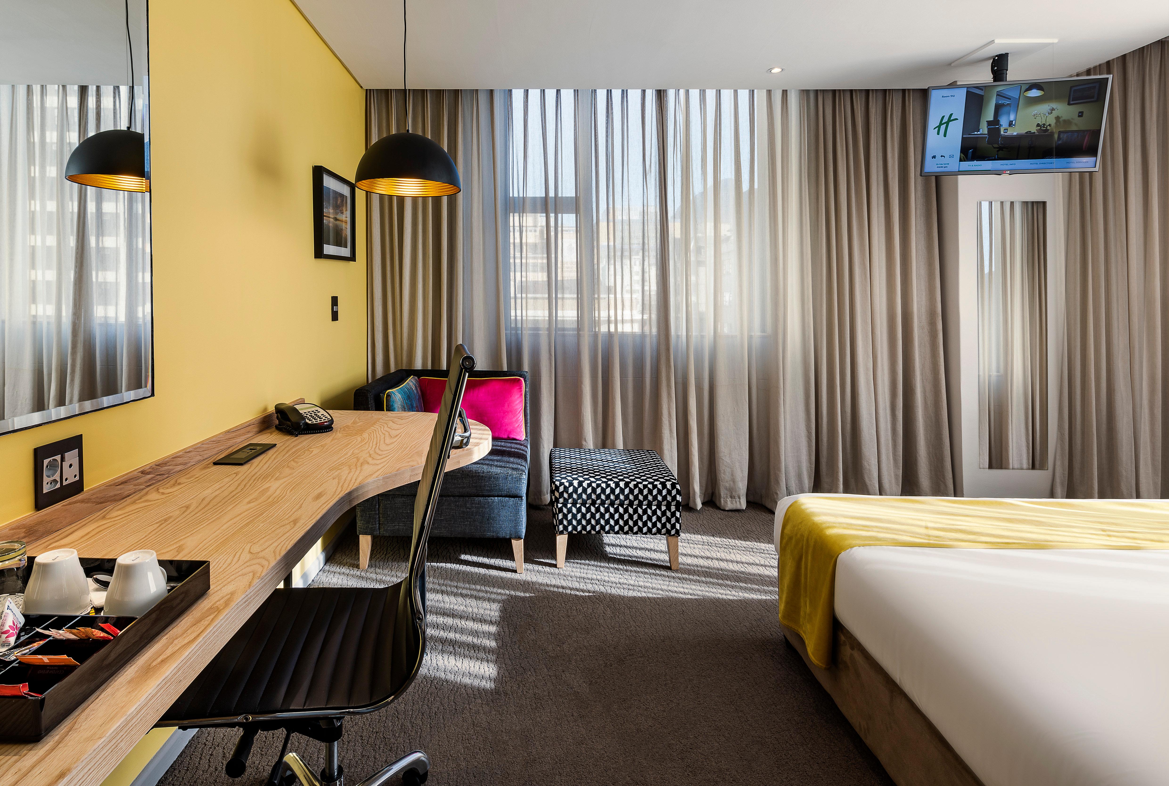 Double Deluxe King Bed