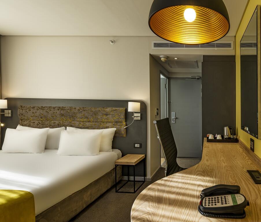 Double or Twin Superior