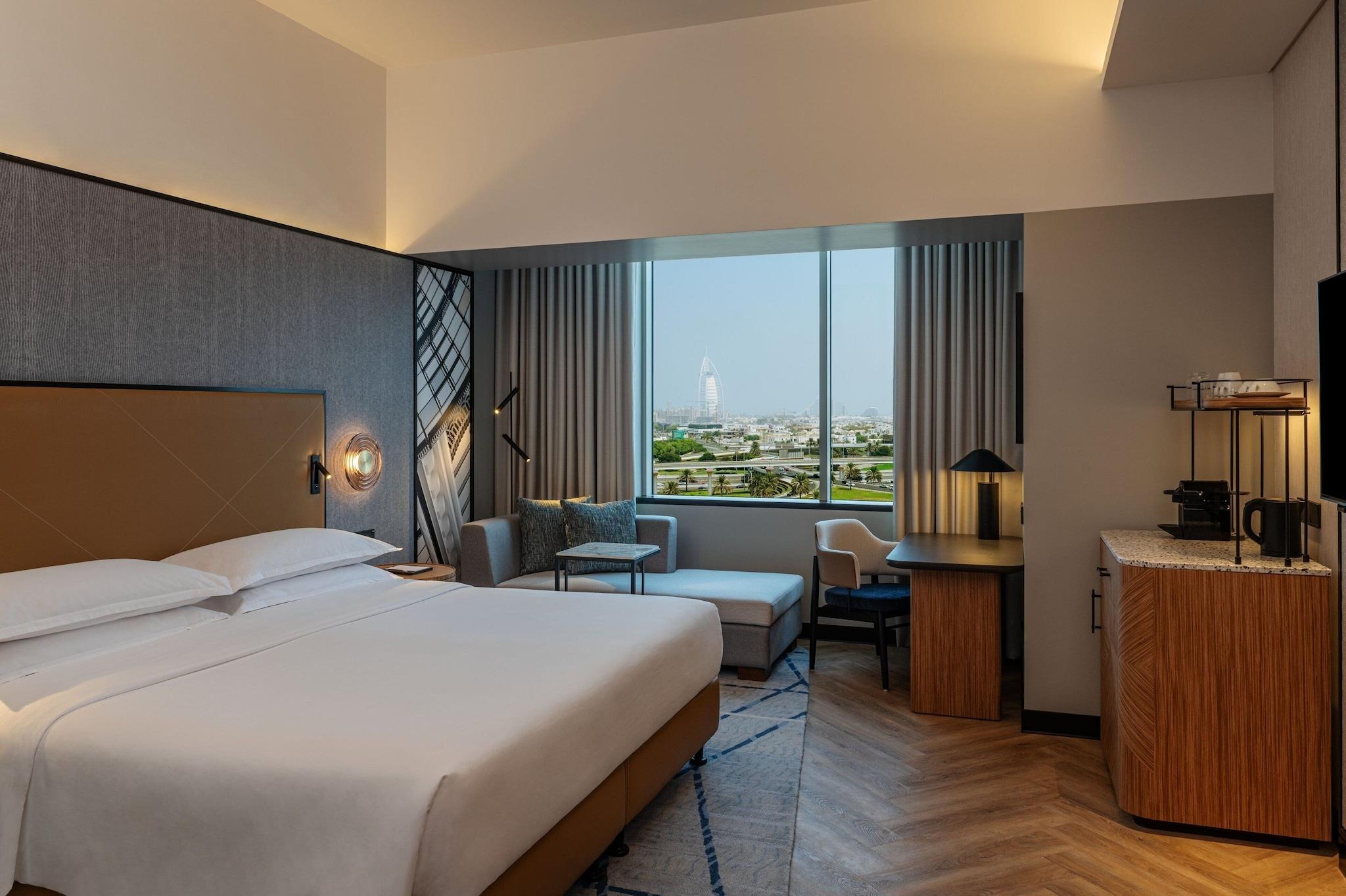 Double Club King Bed