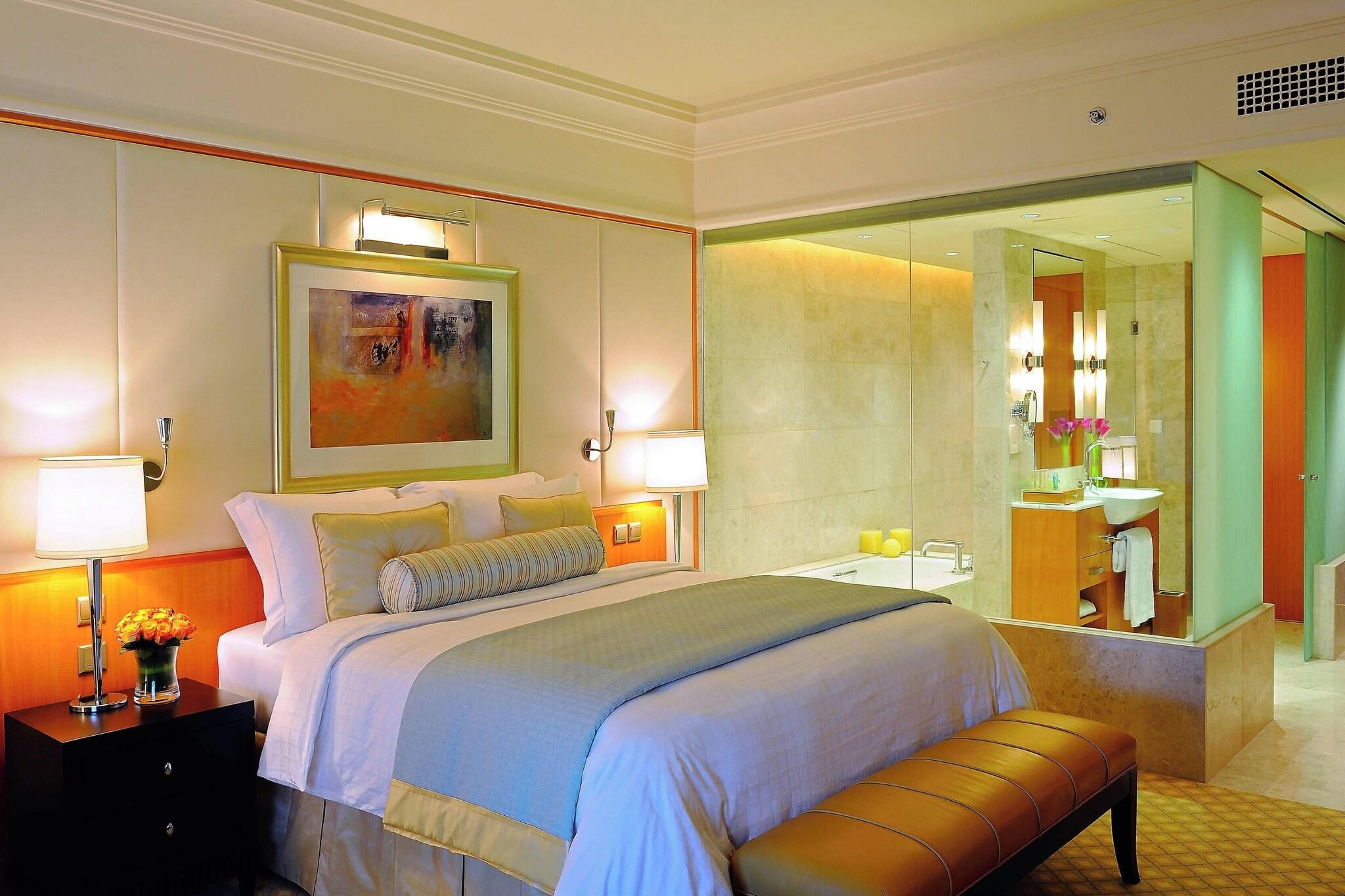 Double Superior King Bed