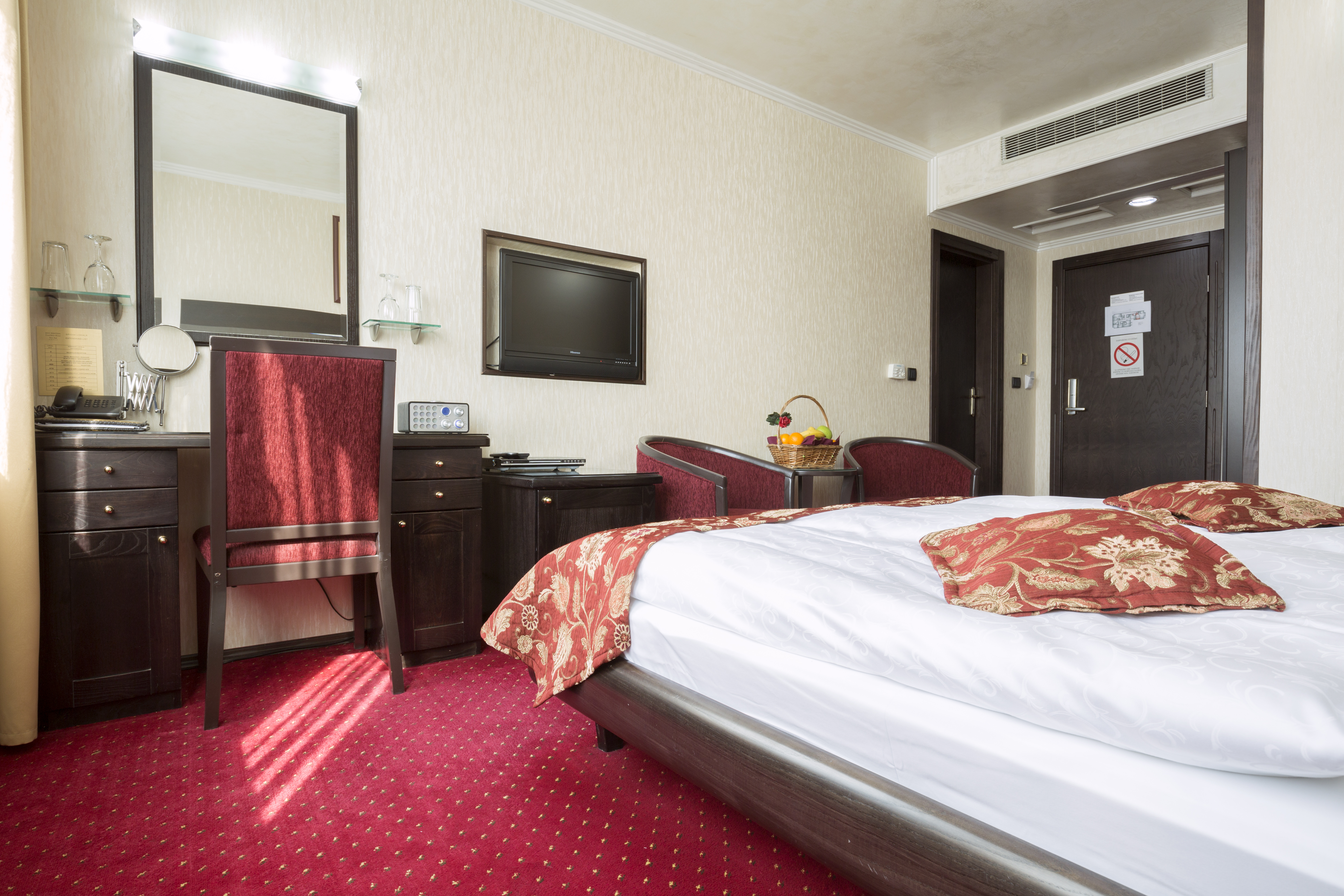 Double or Twin Standard