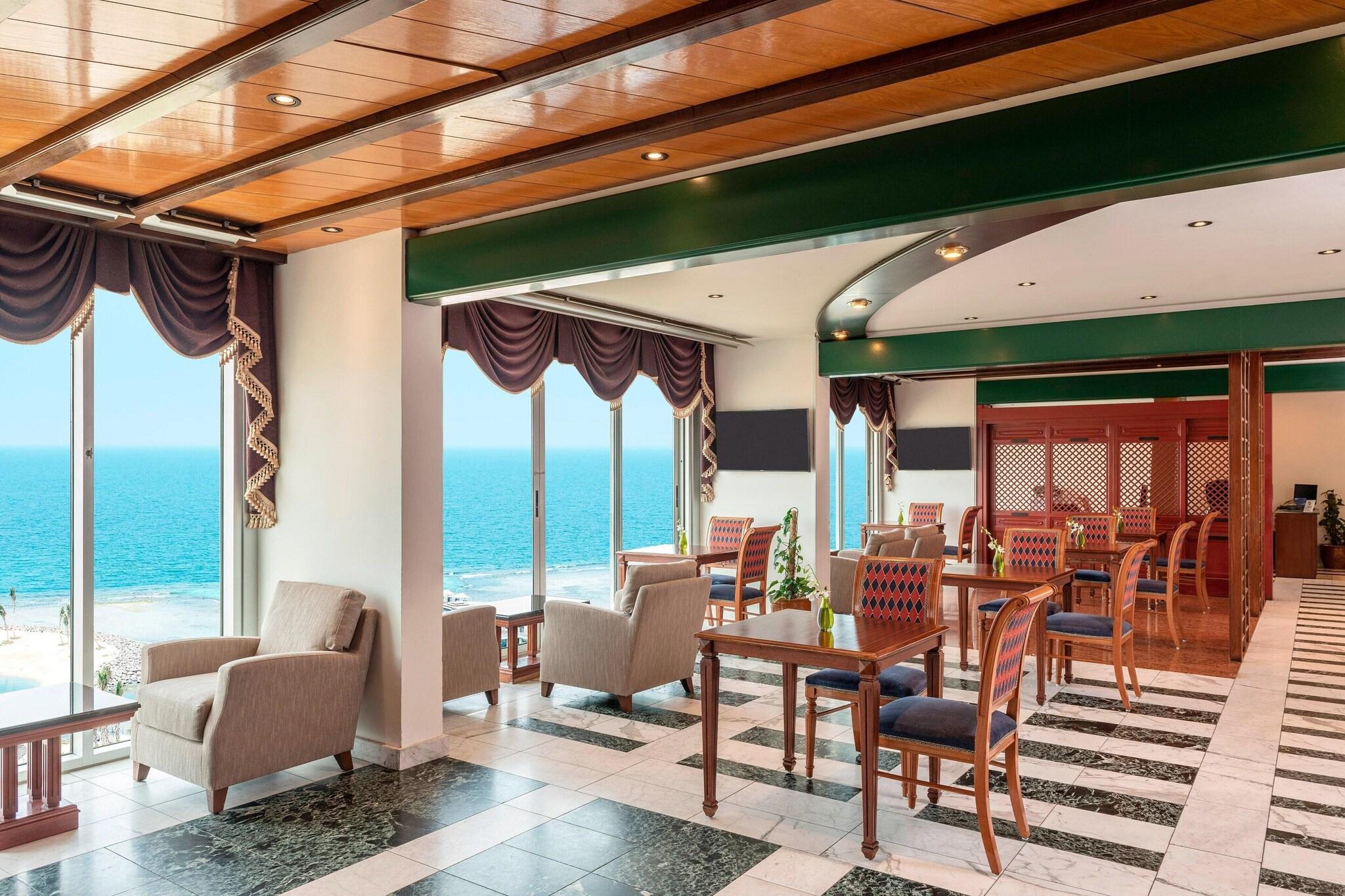 Double Club King Bed