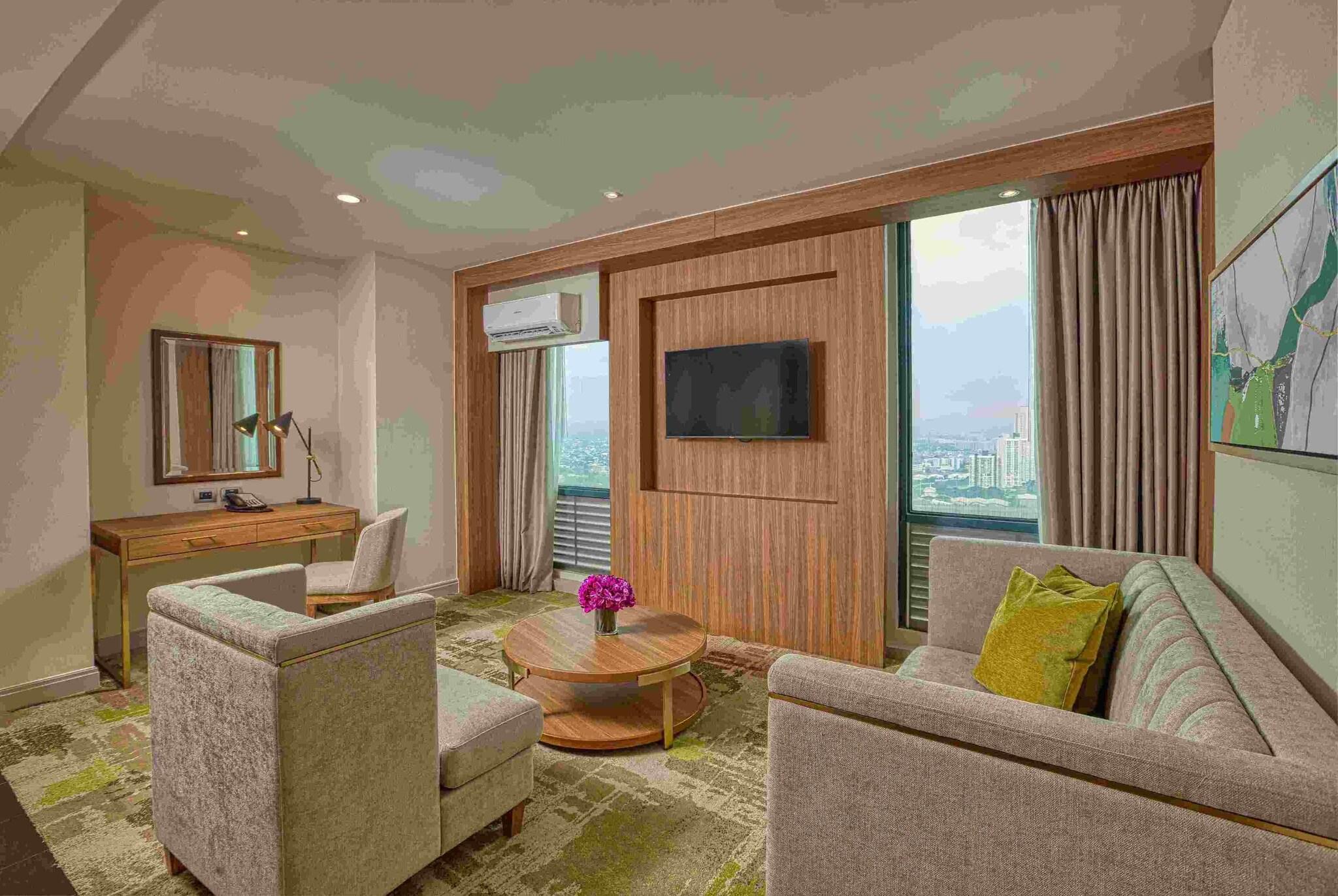 Suite Queen Size Bed