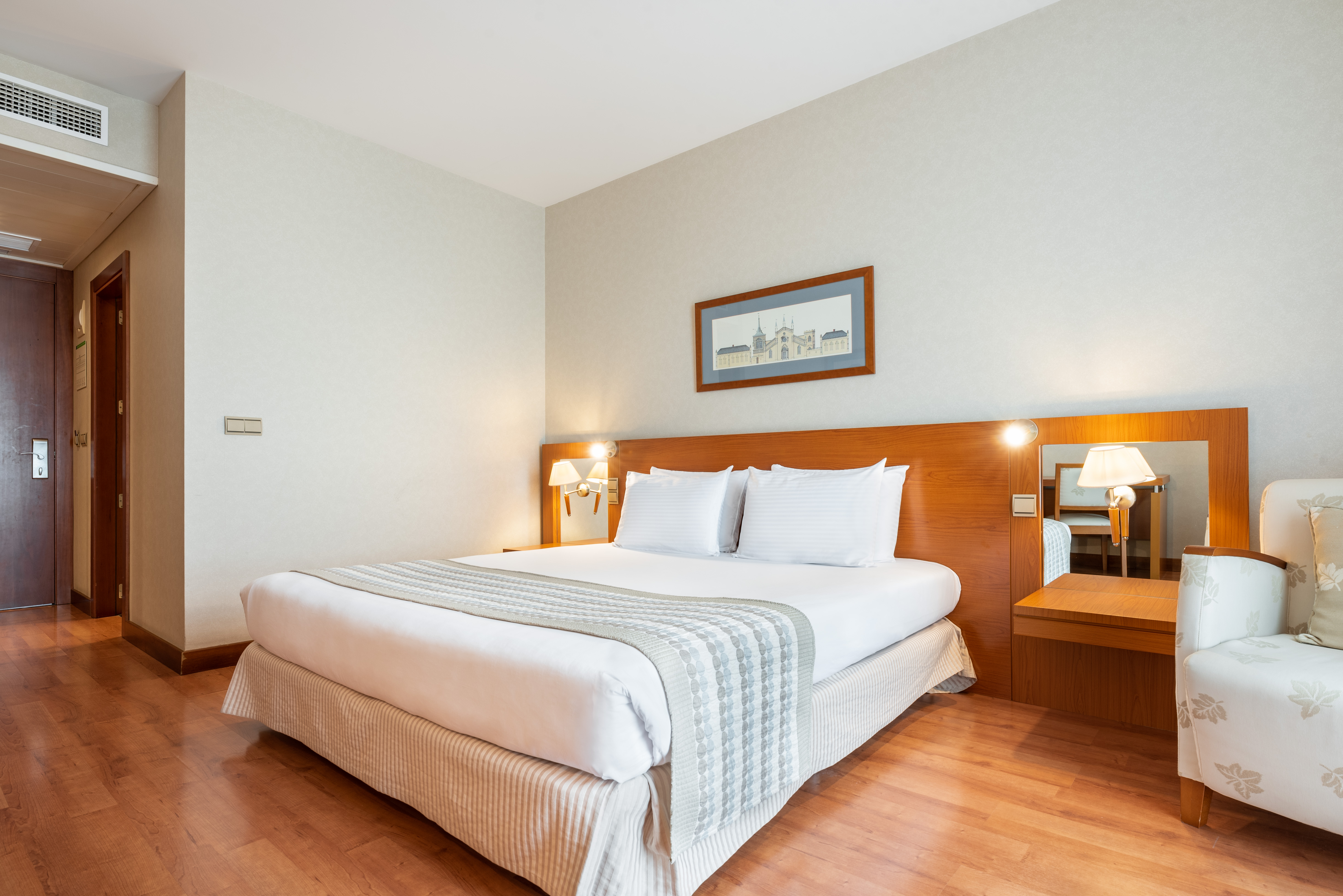 Double or Twin Standard