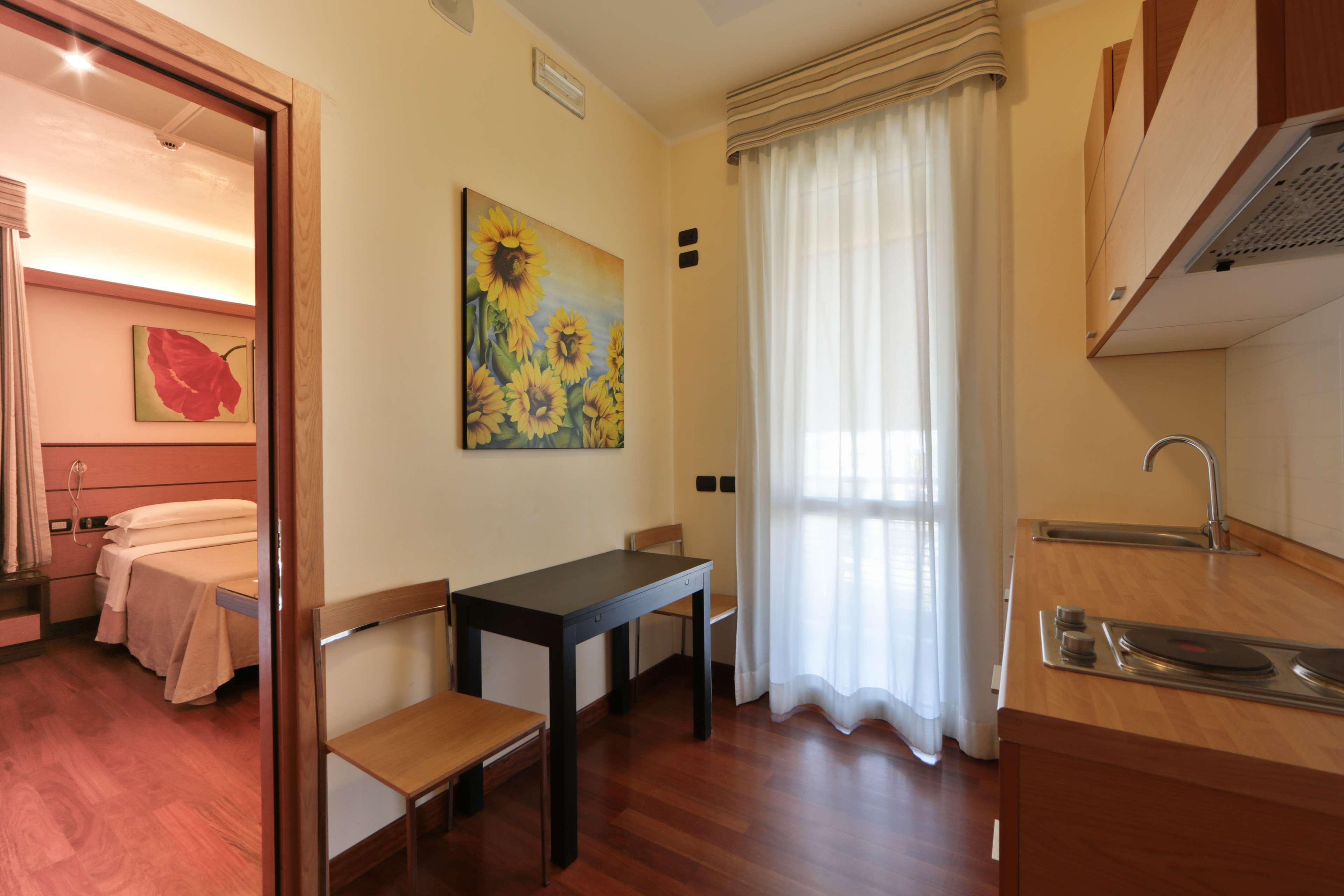 Apartment with Kitchenette