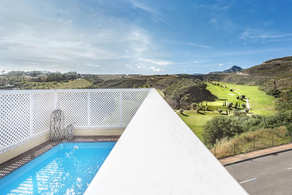 Apartment Three Bedrooms with Private Pool