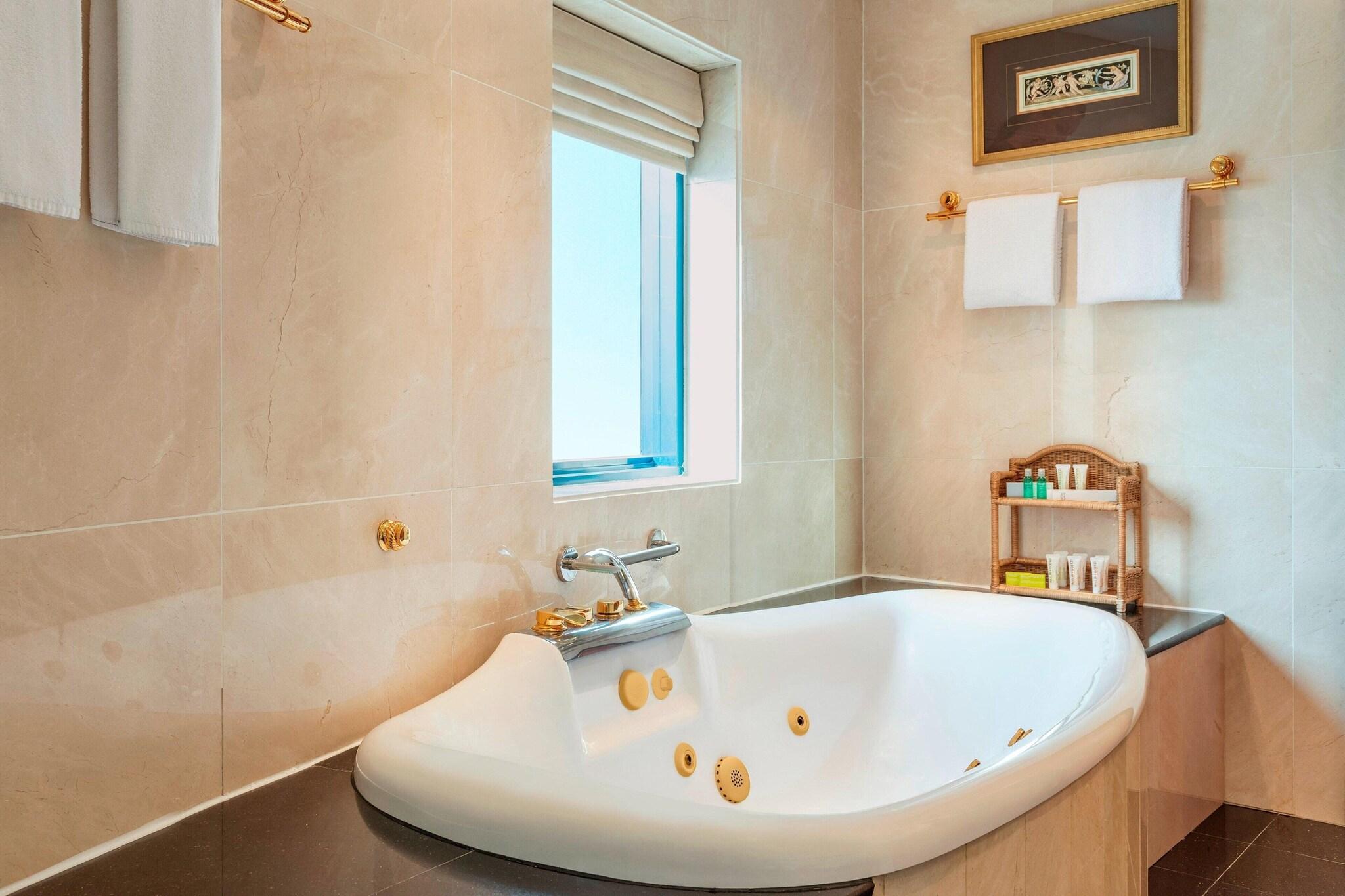 Suite with Double Bed