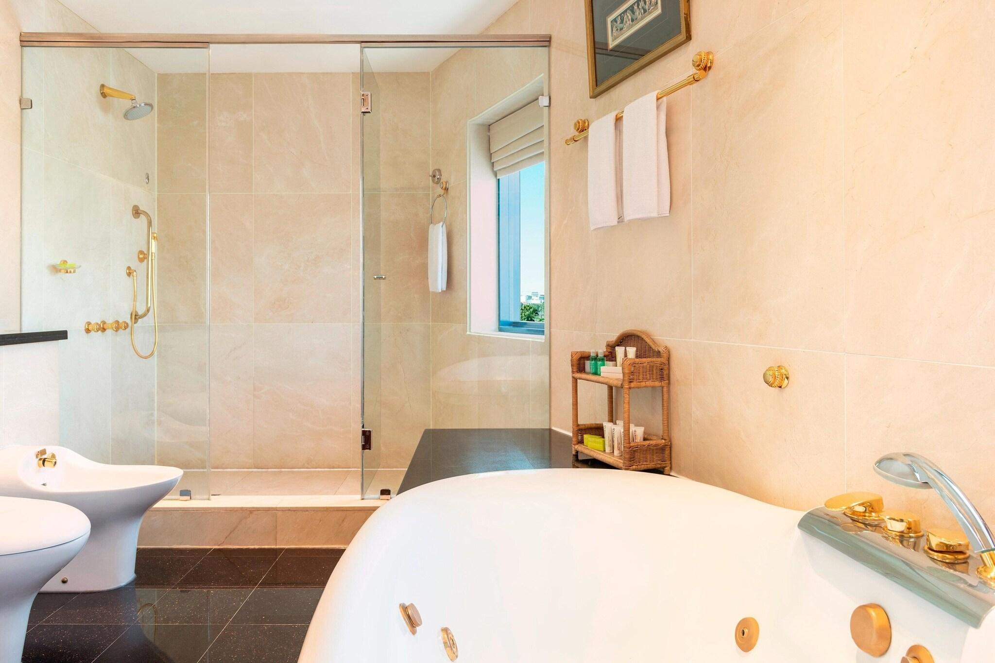 Suite with Double Bed