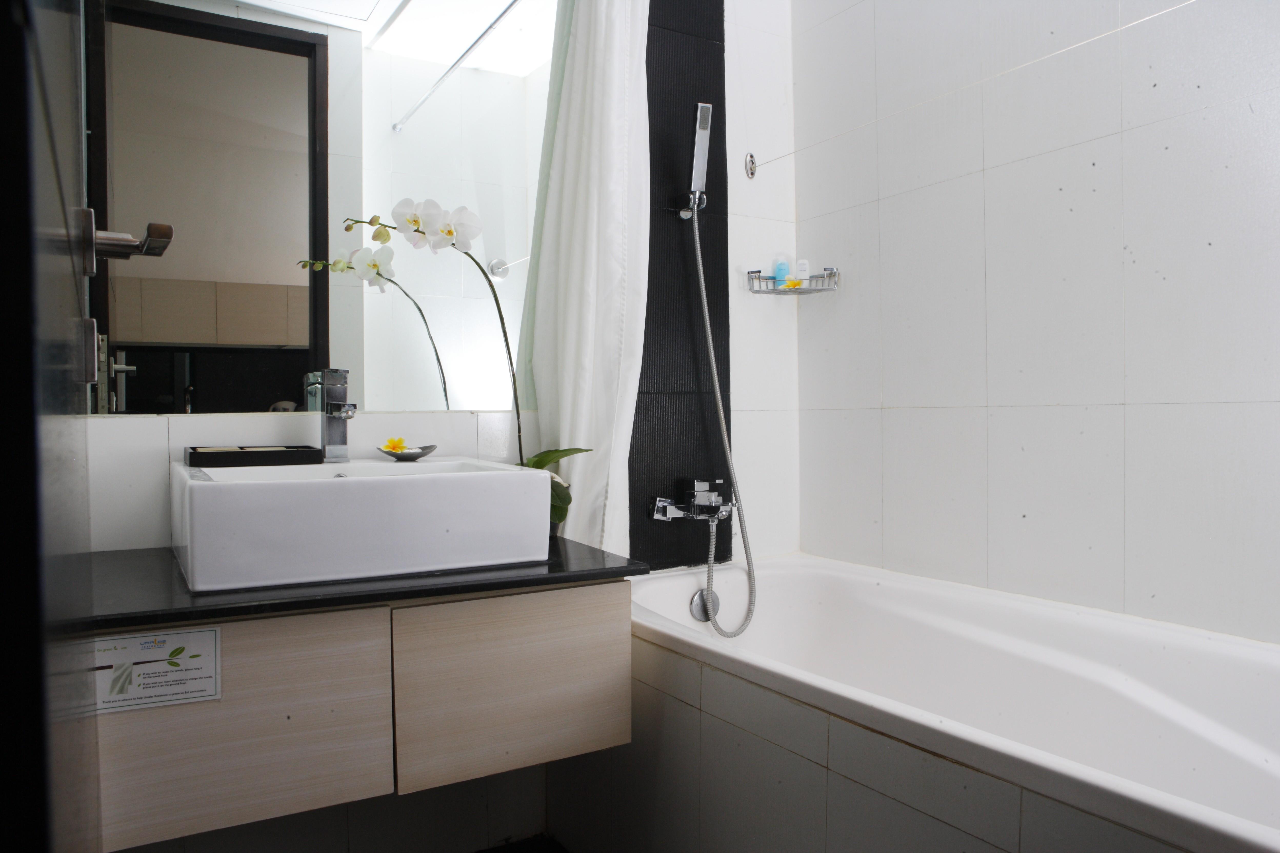 Double or Twin Deluxe Two Bedroom